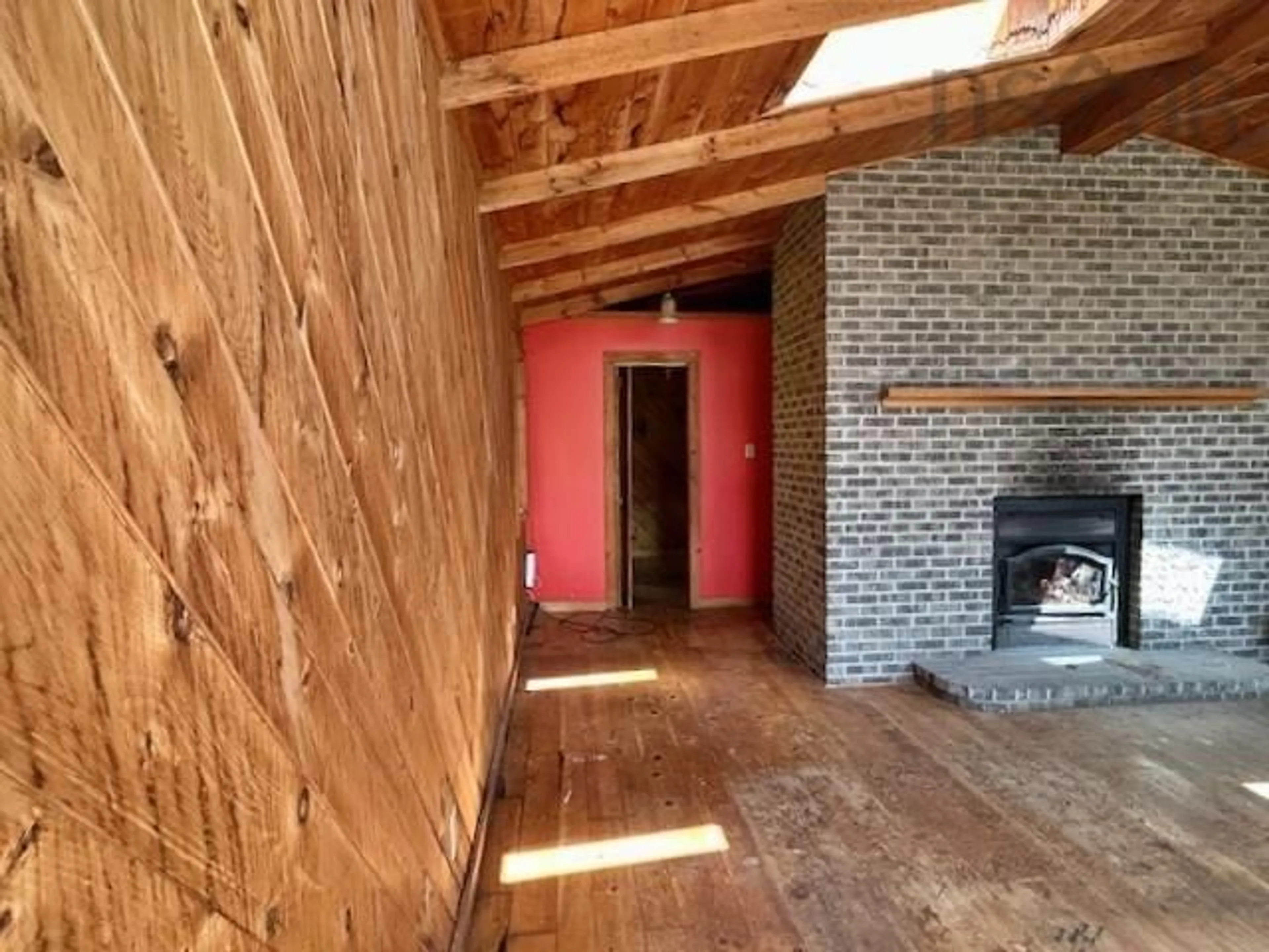Indoor entryway for 1235 Woodstock Rd, Clearland Nova Scotia B0J 2E0