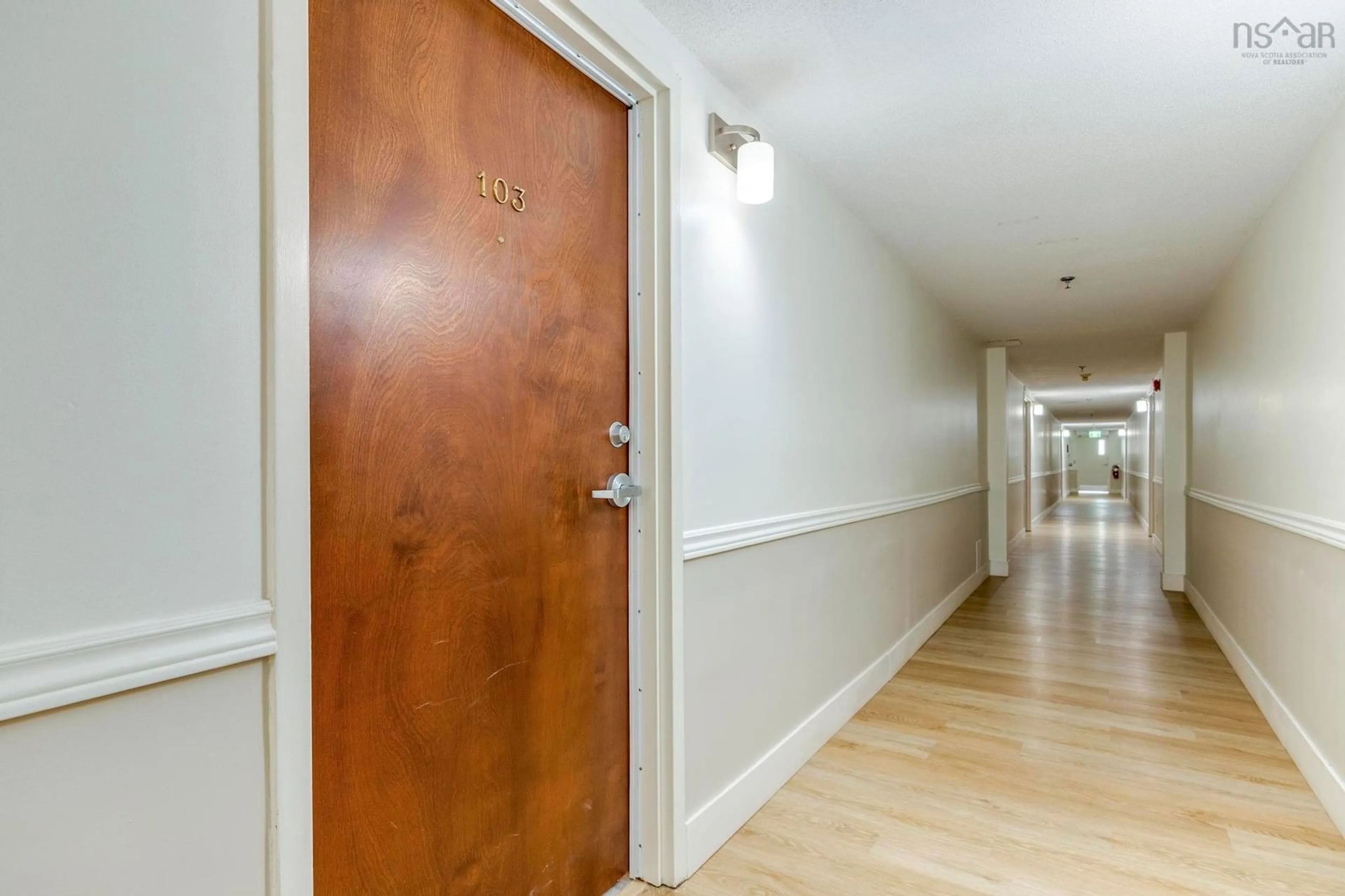 Indoor foyer for 31 River Lane #103, Bedford Nova Scotia B4A 3Y7