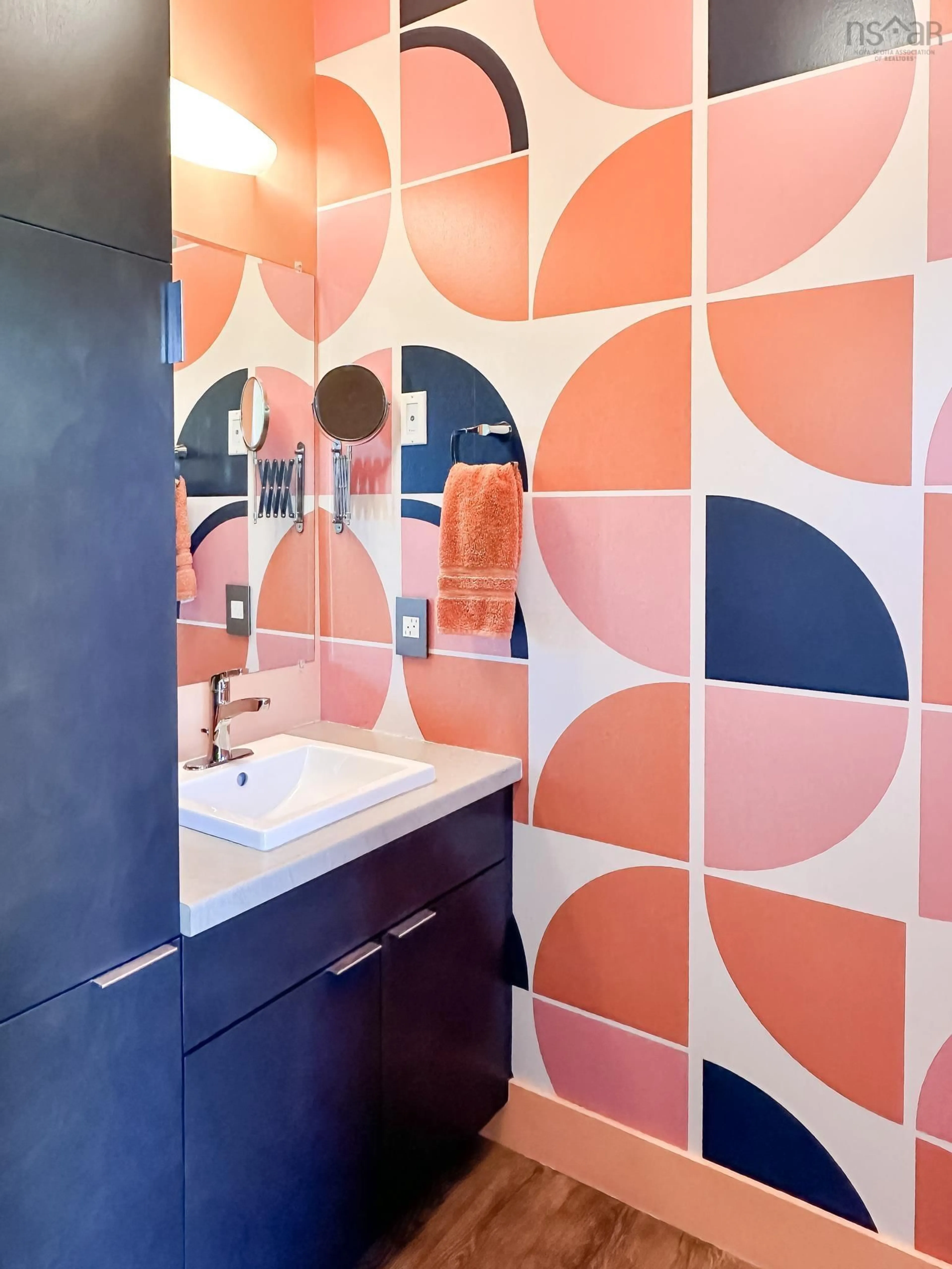 Contemporary bathroom, ceramic/tile floor for 2277 North Ave, Canning Nova Scotia B0P 1H0