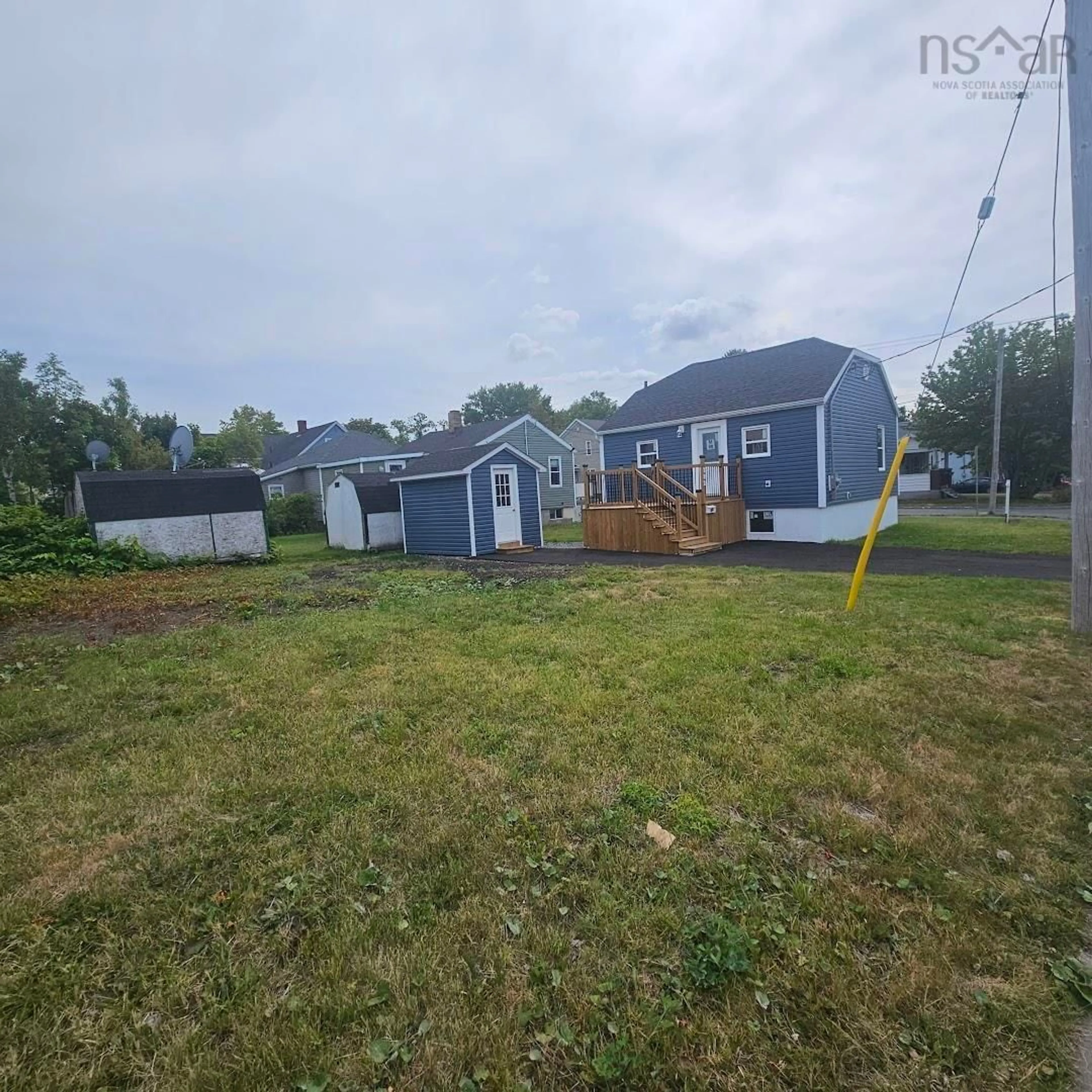 Shed for 382 Chestnut Dr, Sydney Nova Scotia B1P 4Y8