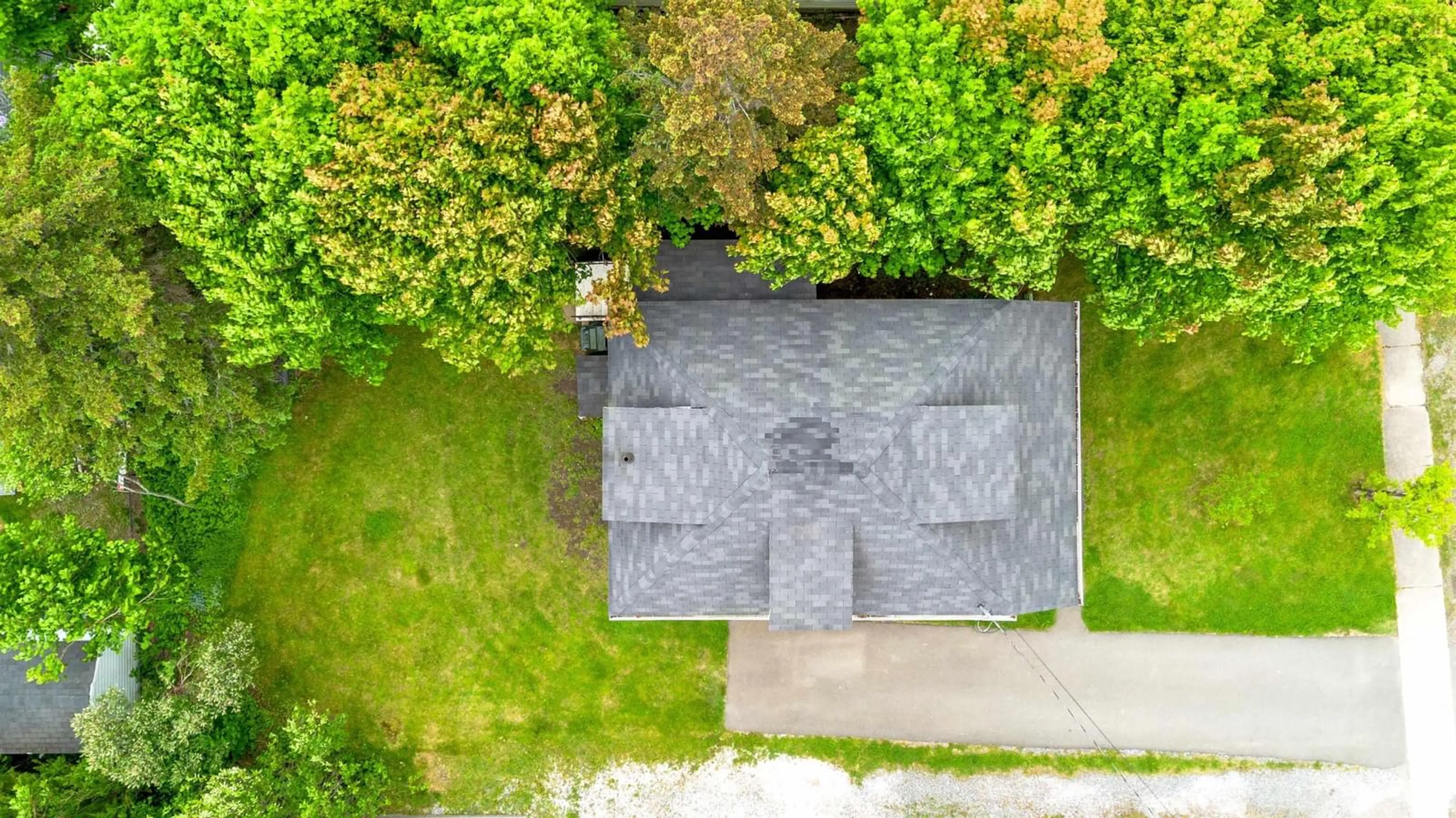 A pic from outside/outdoor area/front of a property/back of a property/a pic from drone, street for 455 York St, Glace Bay Nova Scotia B1A 2N4