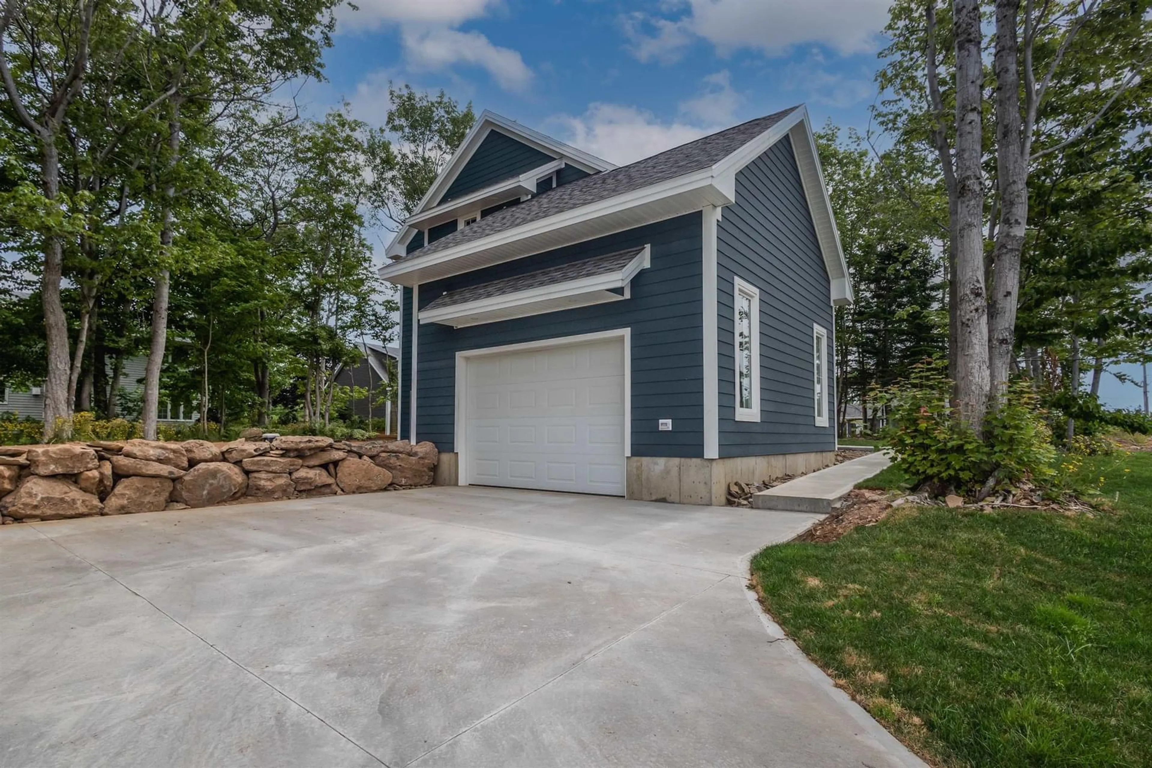 Indoor garage for 271 Fatima Dr, Sydney River Nova Scotia B1S 3L4