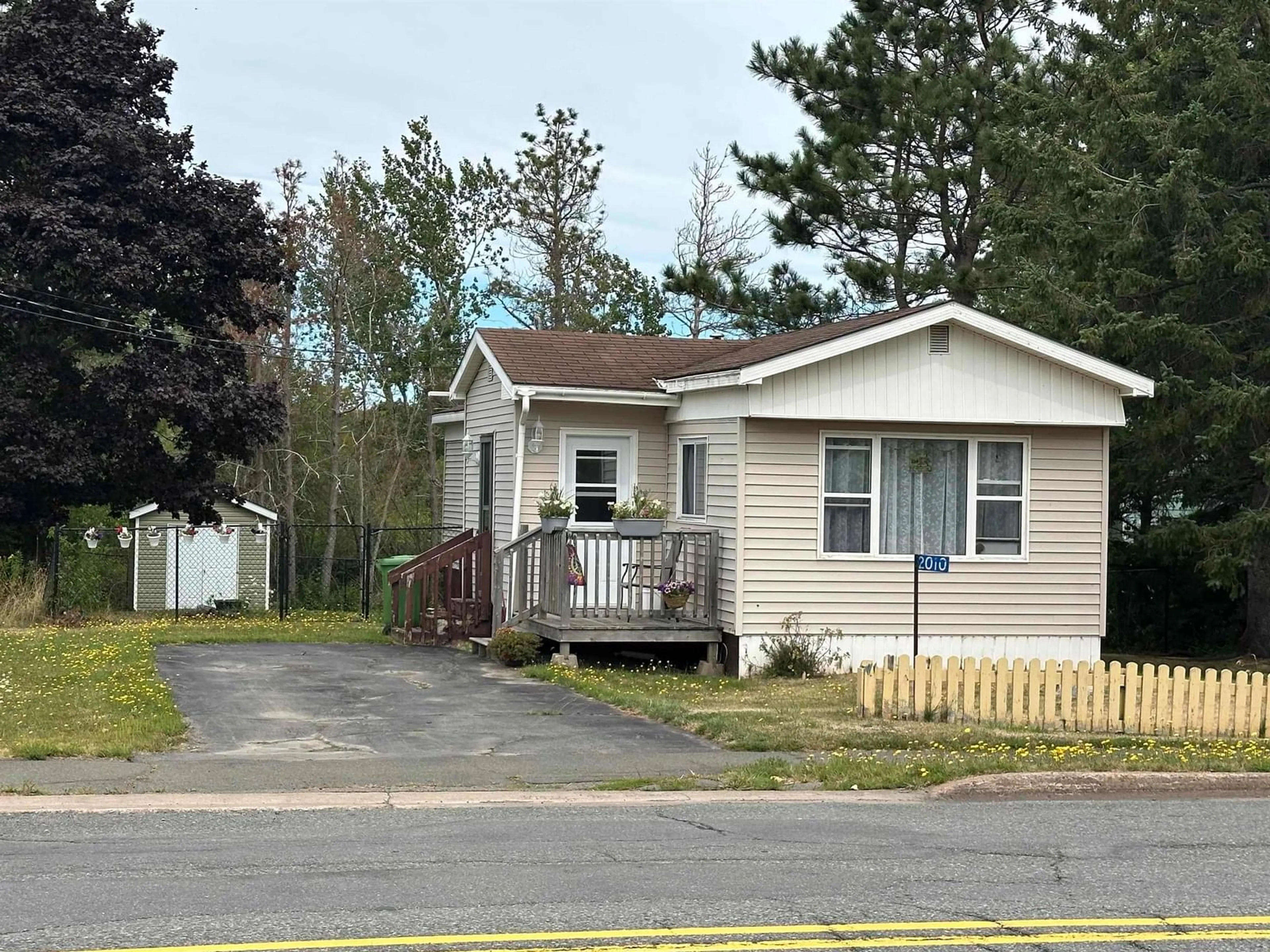 Home with vinyl exterior material, street for 2010 Church St, Westville Nova Scotia B0K 2A0