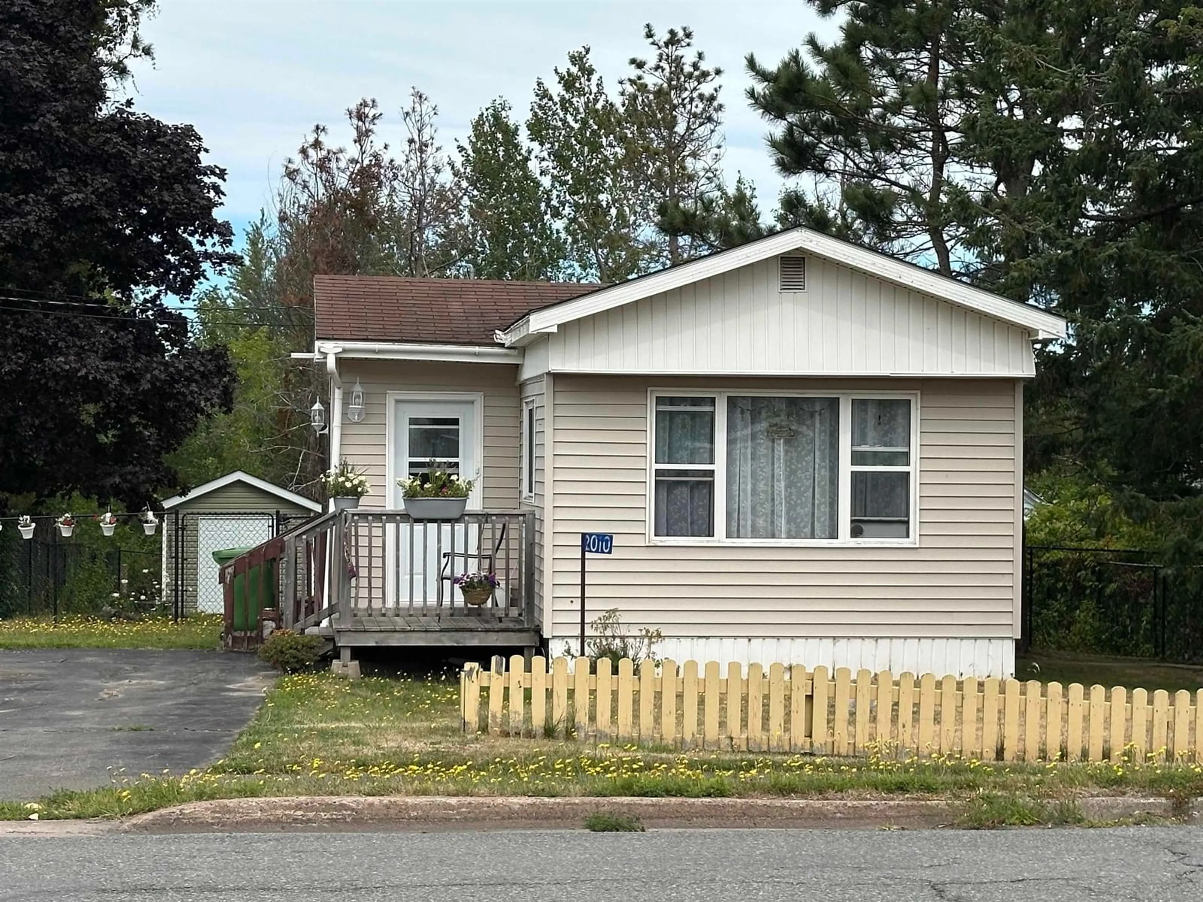 Home with vinyl exterior material, street for 2010 Church St, Westville Nova Scotia B0K 2A0