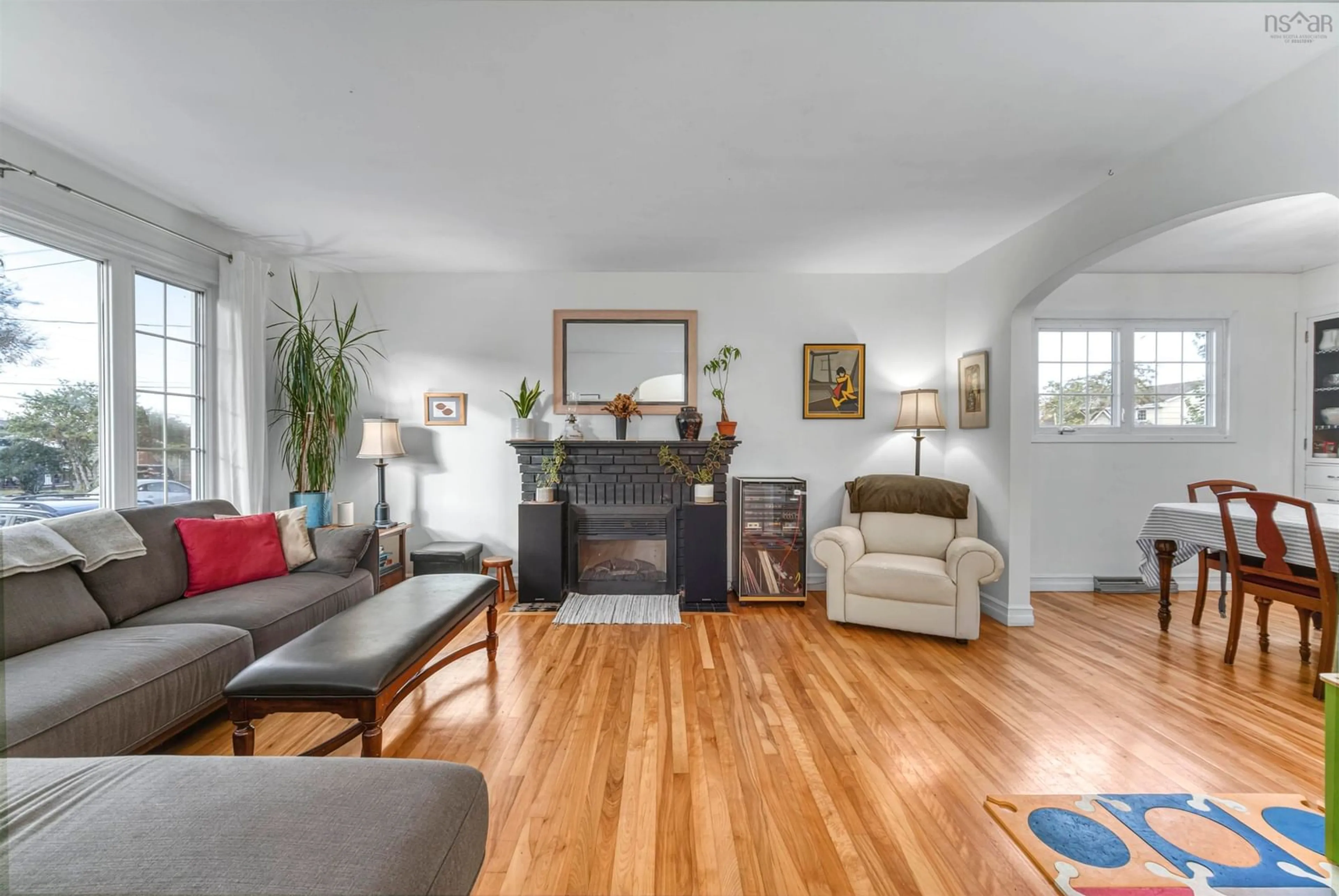Living room with furniture, wood/laminate floor for 152 Rosedale Ave, Halifax Nova Scotia B3N 2J8