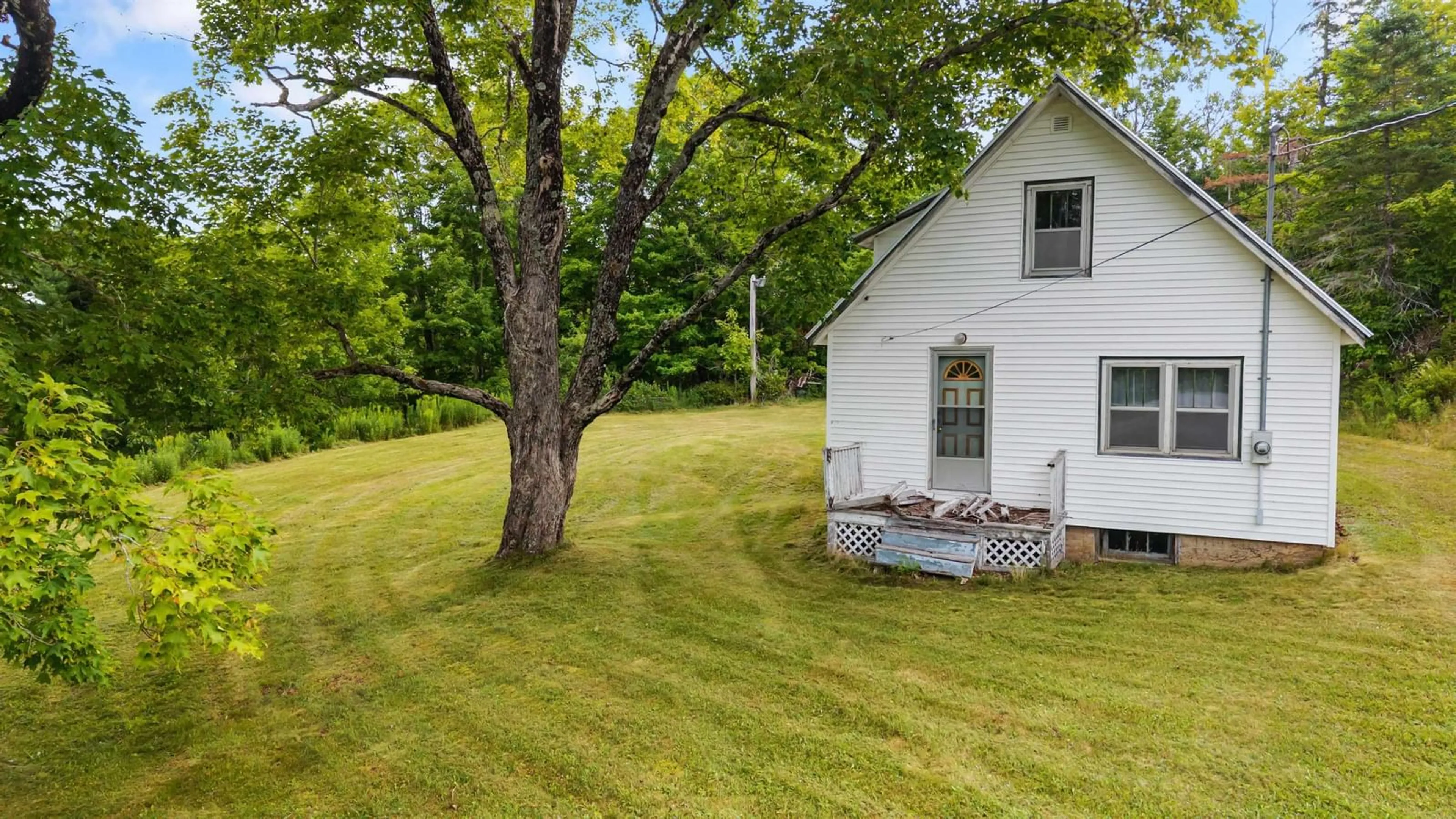 A pic from outside/outdoor area/front of a property/back of a property/a pic from drone, unknown for 8860 Moose River Rd, Lindsay Lake Nova Scotia B0N 1X0
