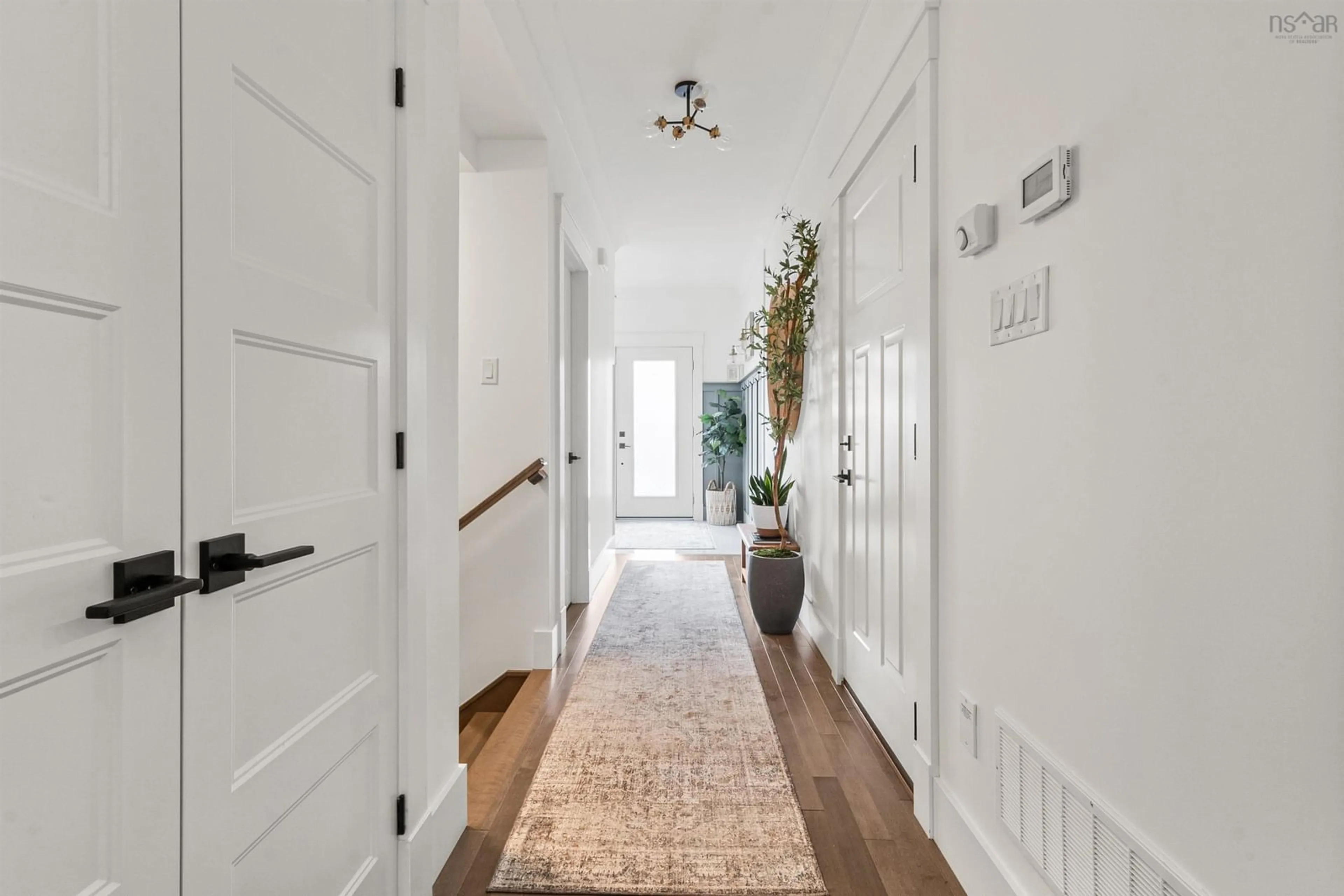 Indoor entryway for 43 Darjeeling Dr, Halifax Nova Scotia B3P 0J9