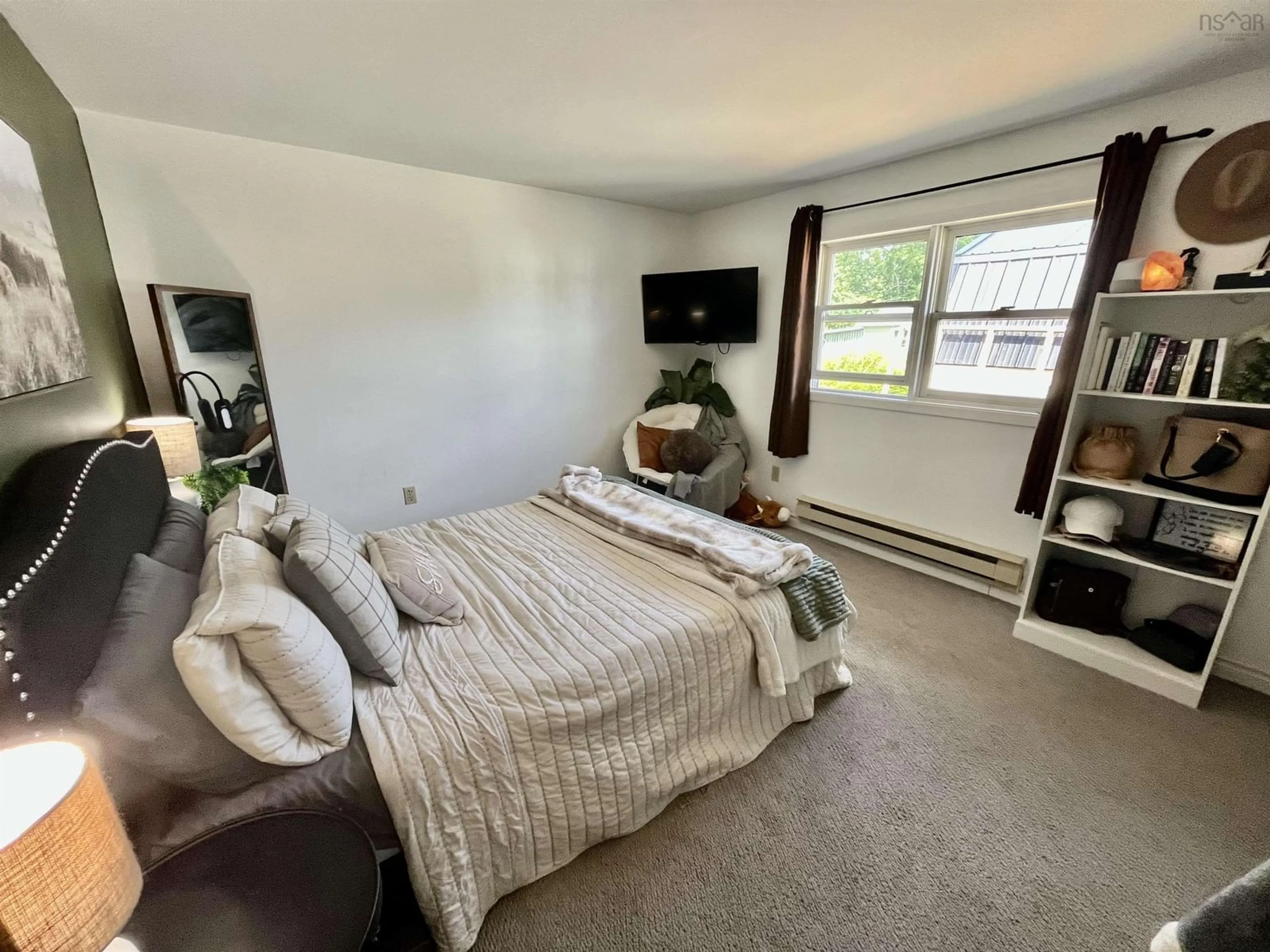 A pic of a room for 72 Acadia Ave, Stellarton Nova Scotia B0K 1S0