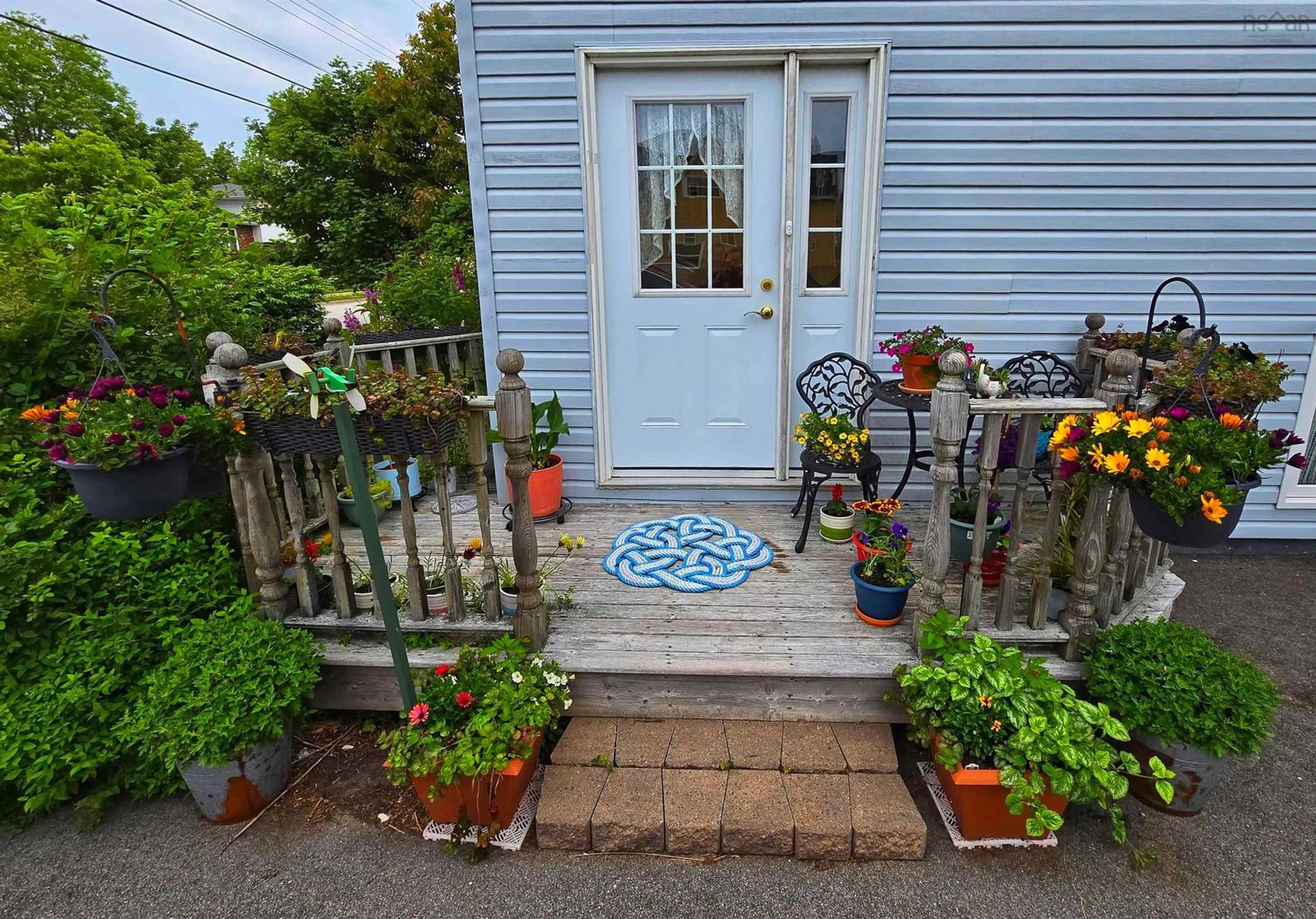Patio, street for 377 Pleasant St, Yarmouth Nova Scotia B5A 4H5