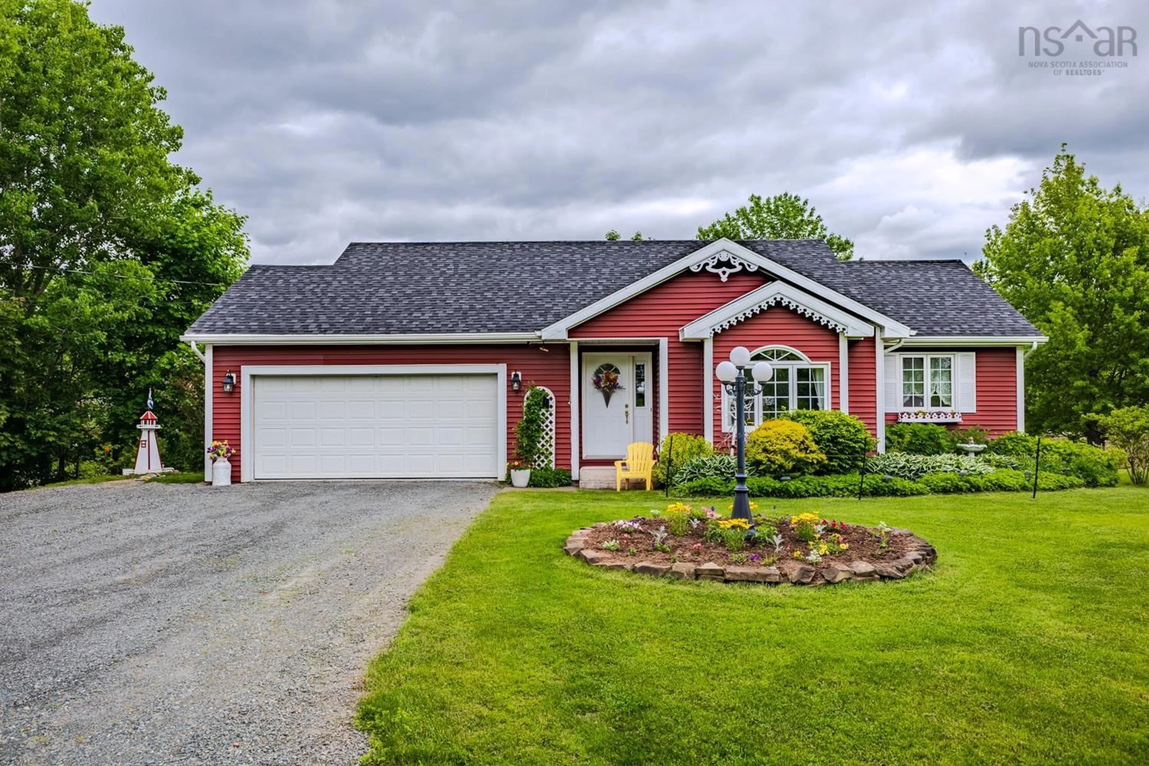 Home with vinyl exterior material, street for 157 Parkwood, Truro Heights Nova Scotia B6L 1M1