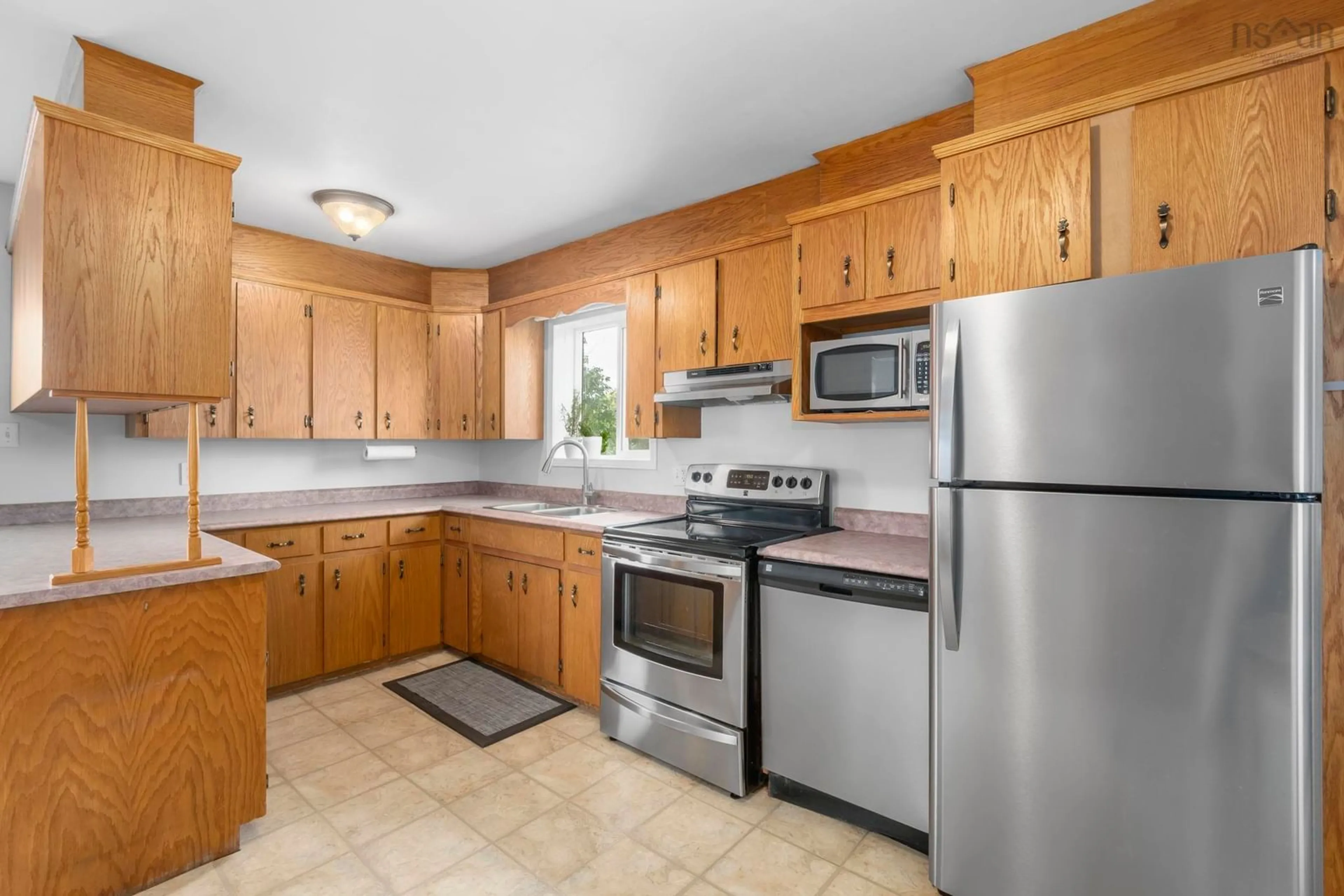 Standard kitchen, unknown for 4450 Highway 1, Three Mile Plains Nova Scotia B0N 2T0