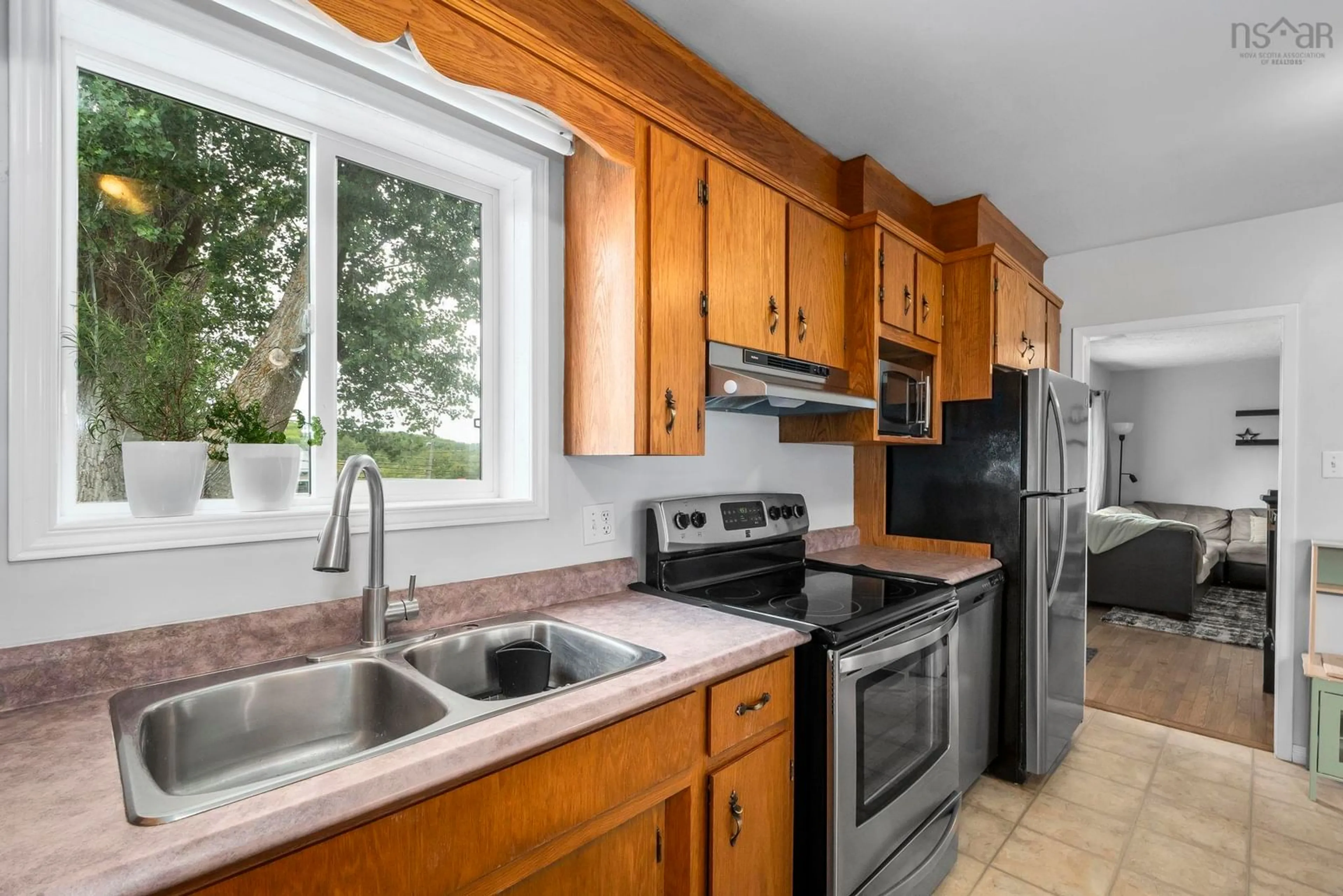 Standard kitchen, unknown for 4450 Highway 1, Three Mile Plains Nova Scotia B0N 2T0