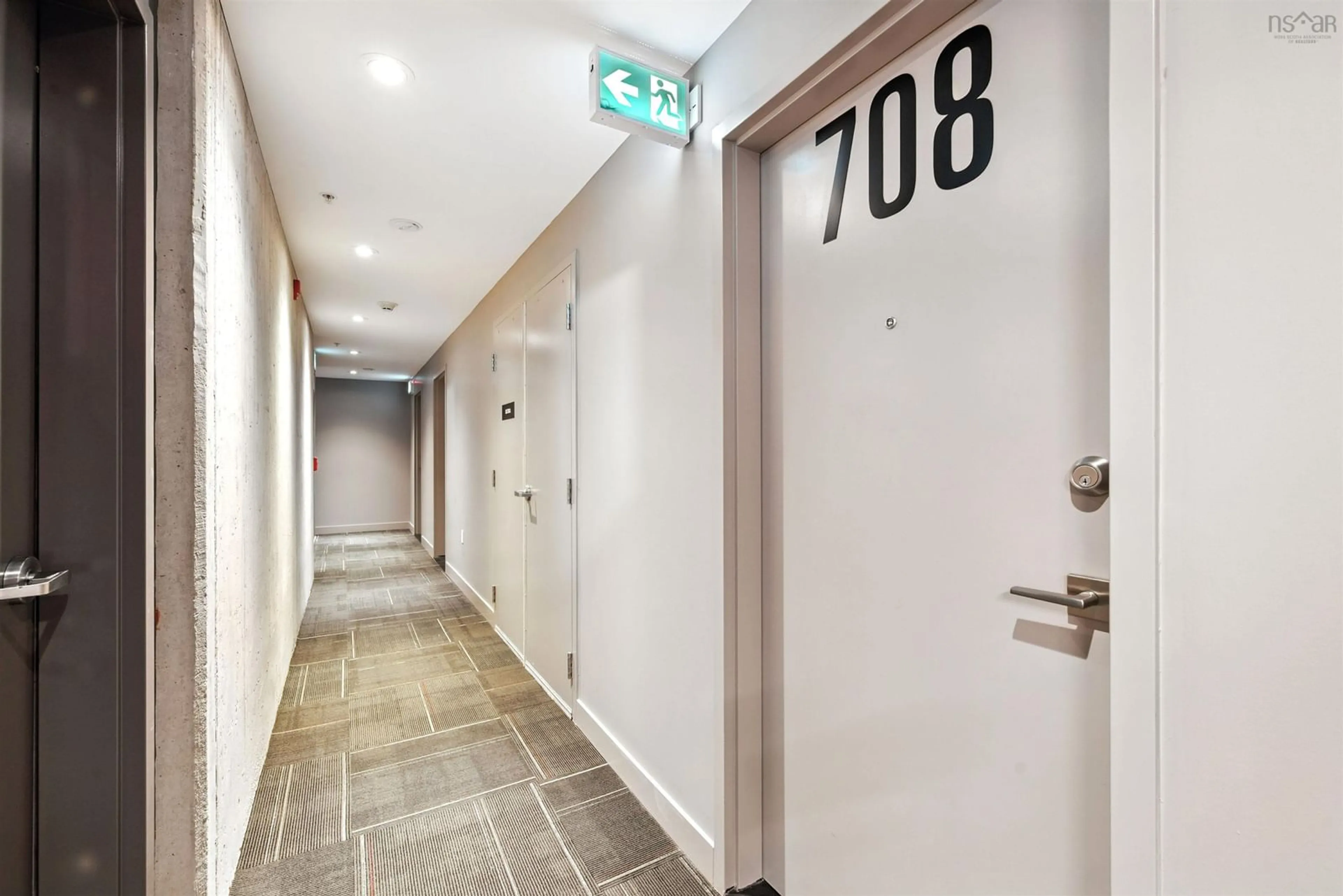 Indoor foyer for 5511 Bilby St #708, Halifax Nova Scotia B3K 0M5
