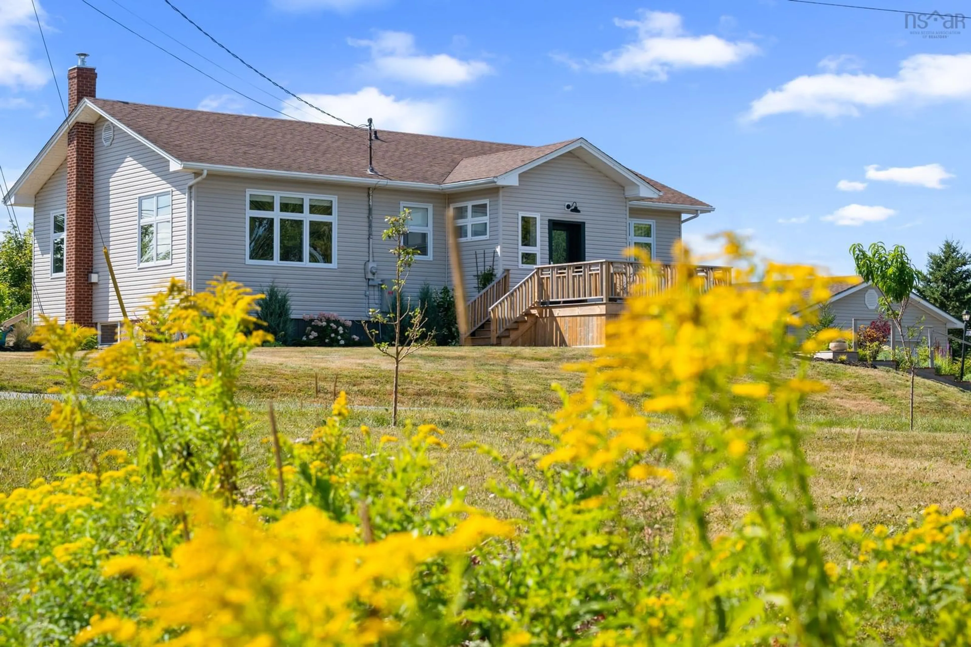 Home with vinyl exterior material, unknown for 22 Beechview Dr, Chester Nova Scotia B0J 1J0