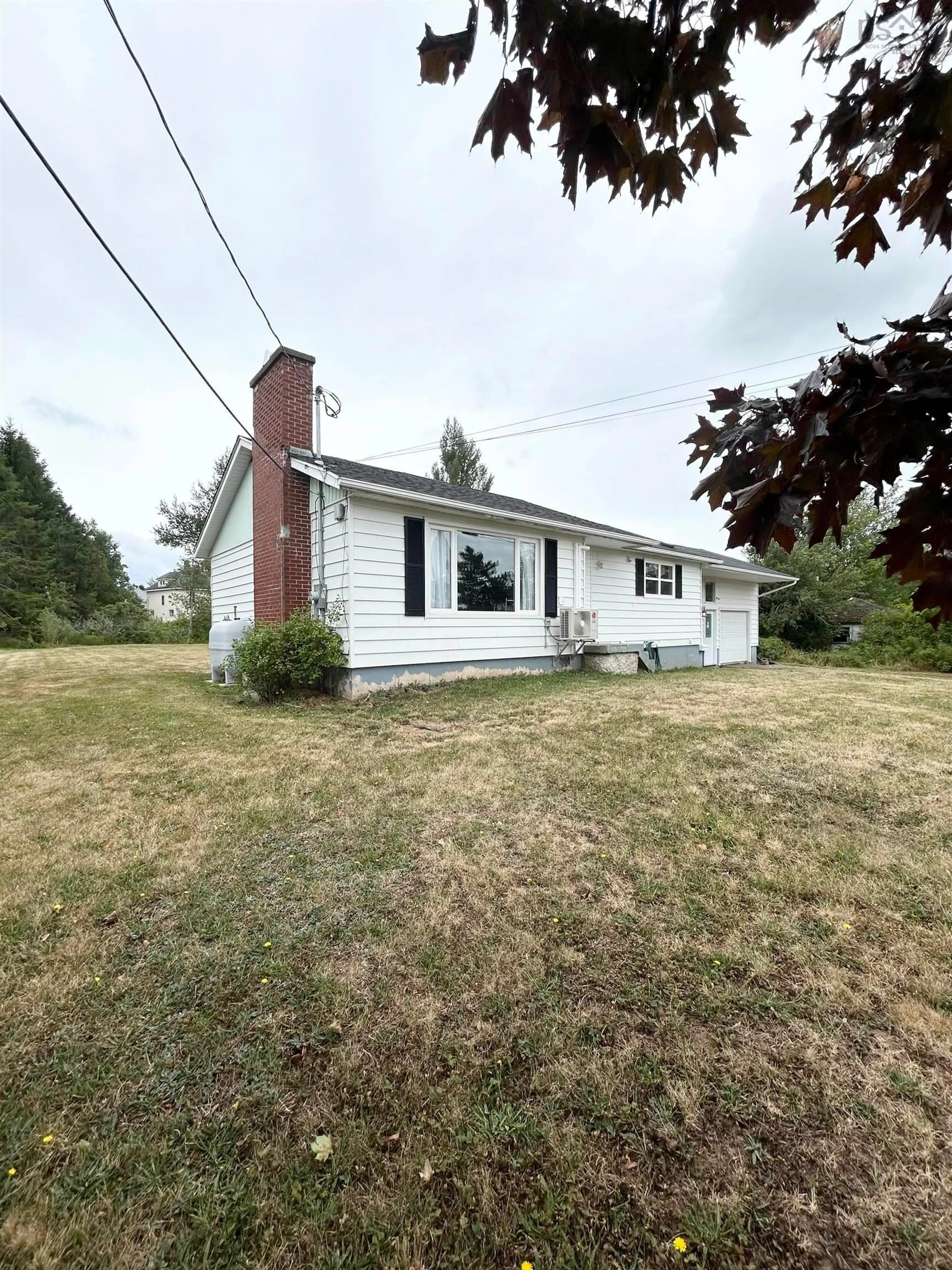 A pic from outside/outdoor area/front of a property/back of a property/a pic from drone, unknown for 8 Smith Ave, Springhill Nova Scotia B0M 1X0