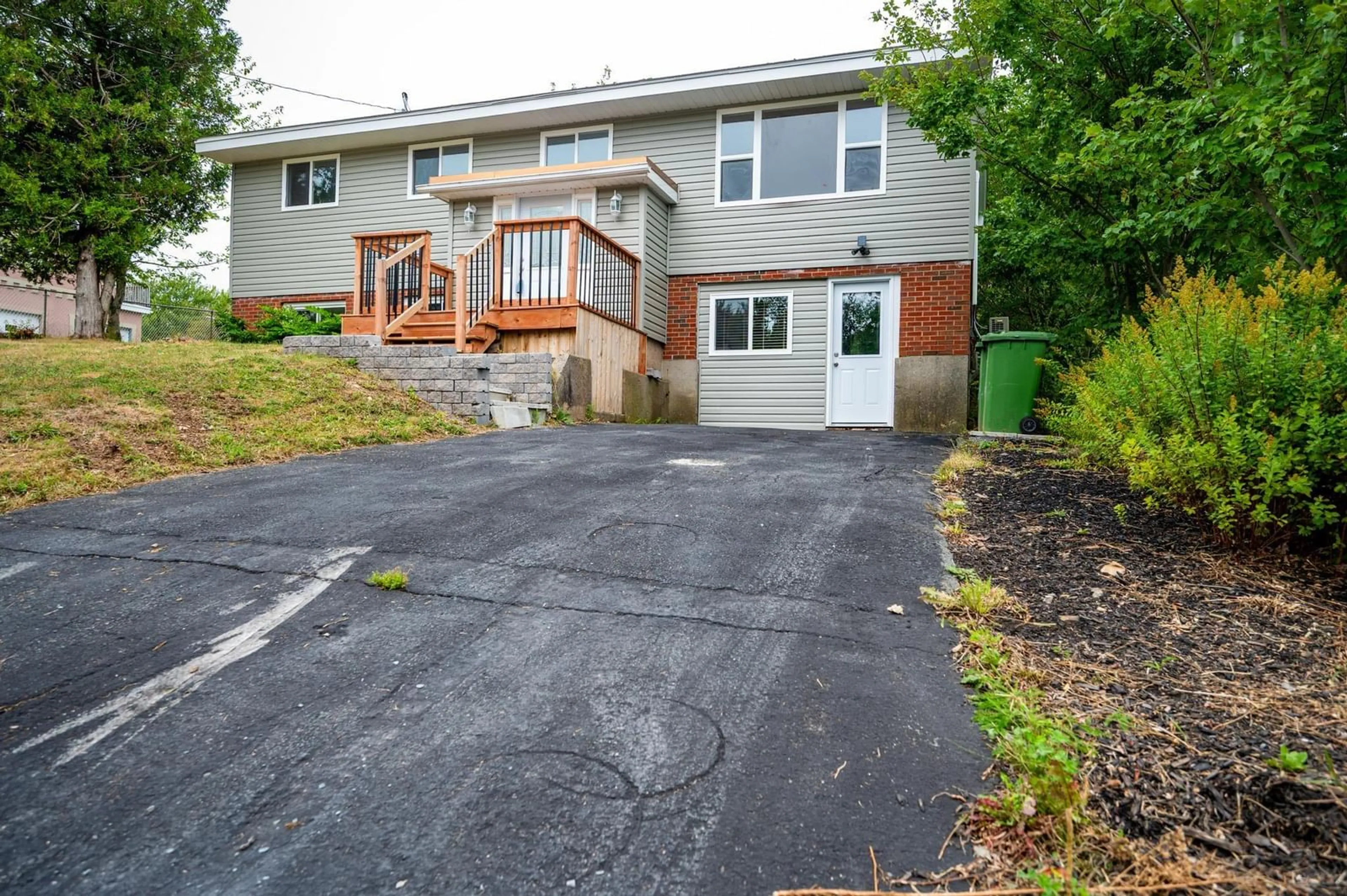 Home with vinyl exterior material, street for 139 Evans Ave, Halifax Nova Scotia B3M 1C8
