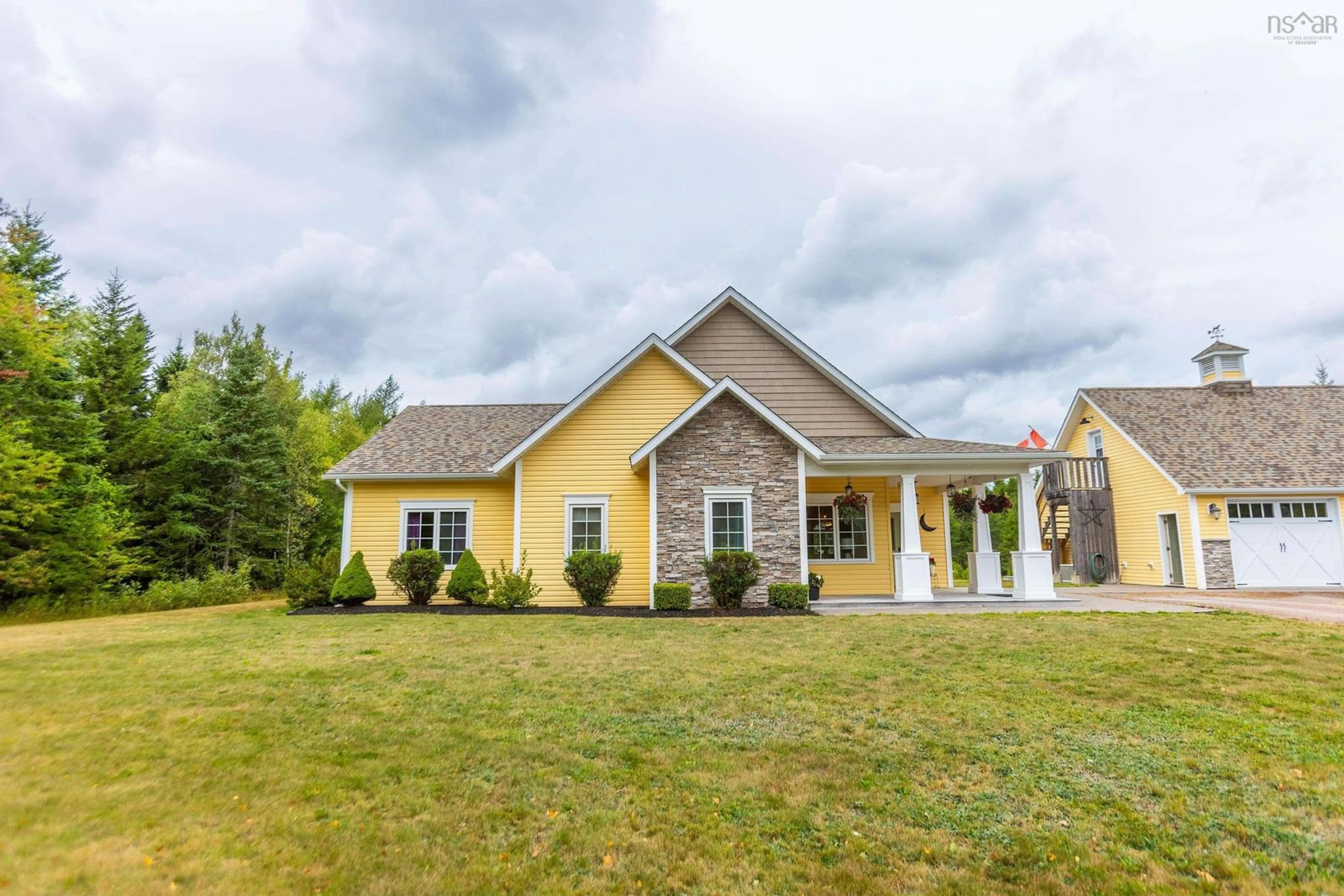 Home with vinyl exterior material, building for 23 Molly Lane, Brookdale Nova Scotia B4H 3Y1