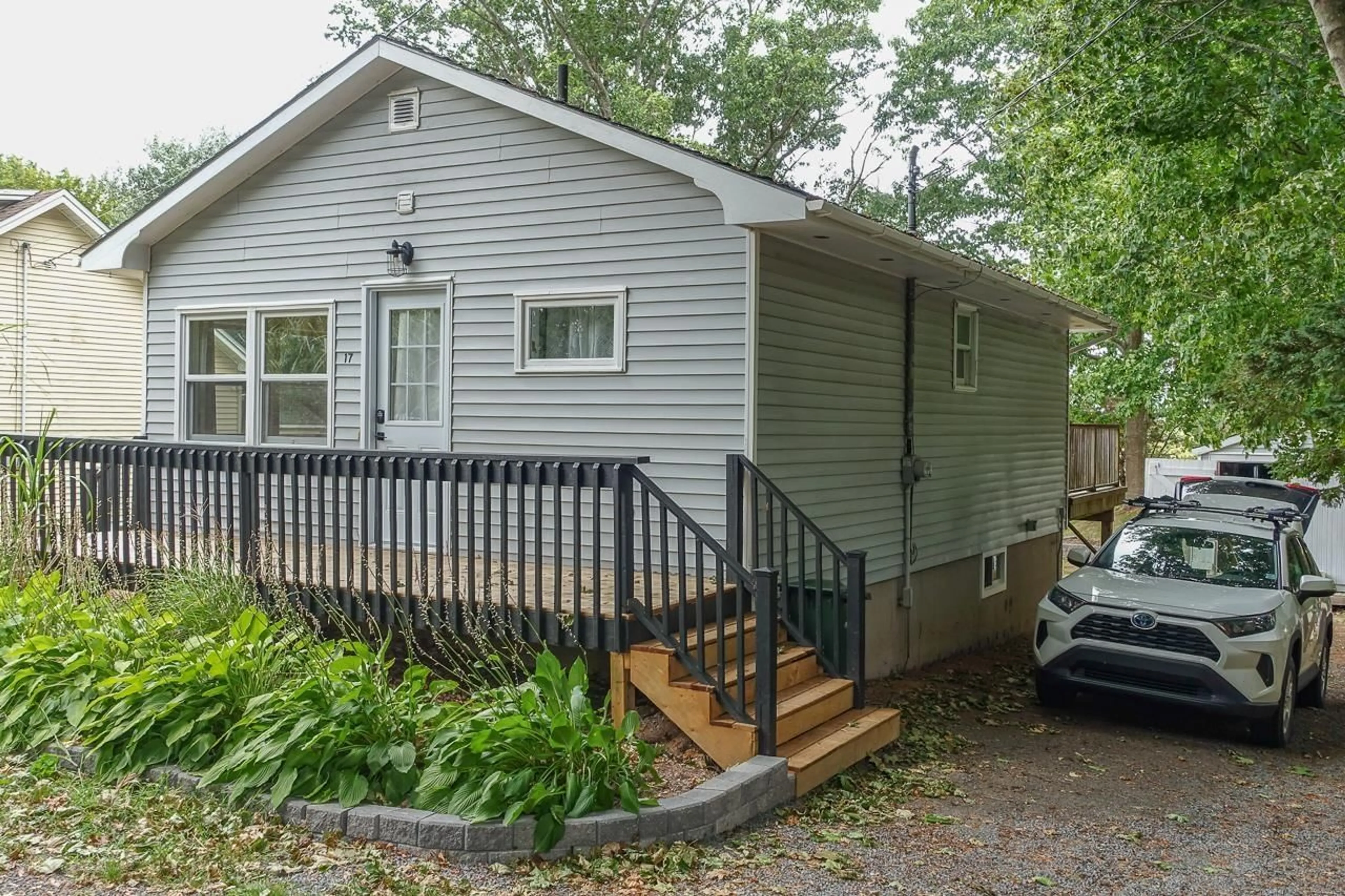 Home with vinyl exterior material, street for 17 Pleasant St, Kingsport Nova Scotia B0P 1H0