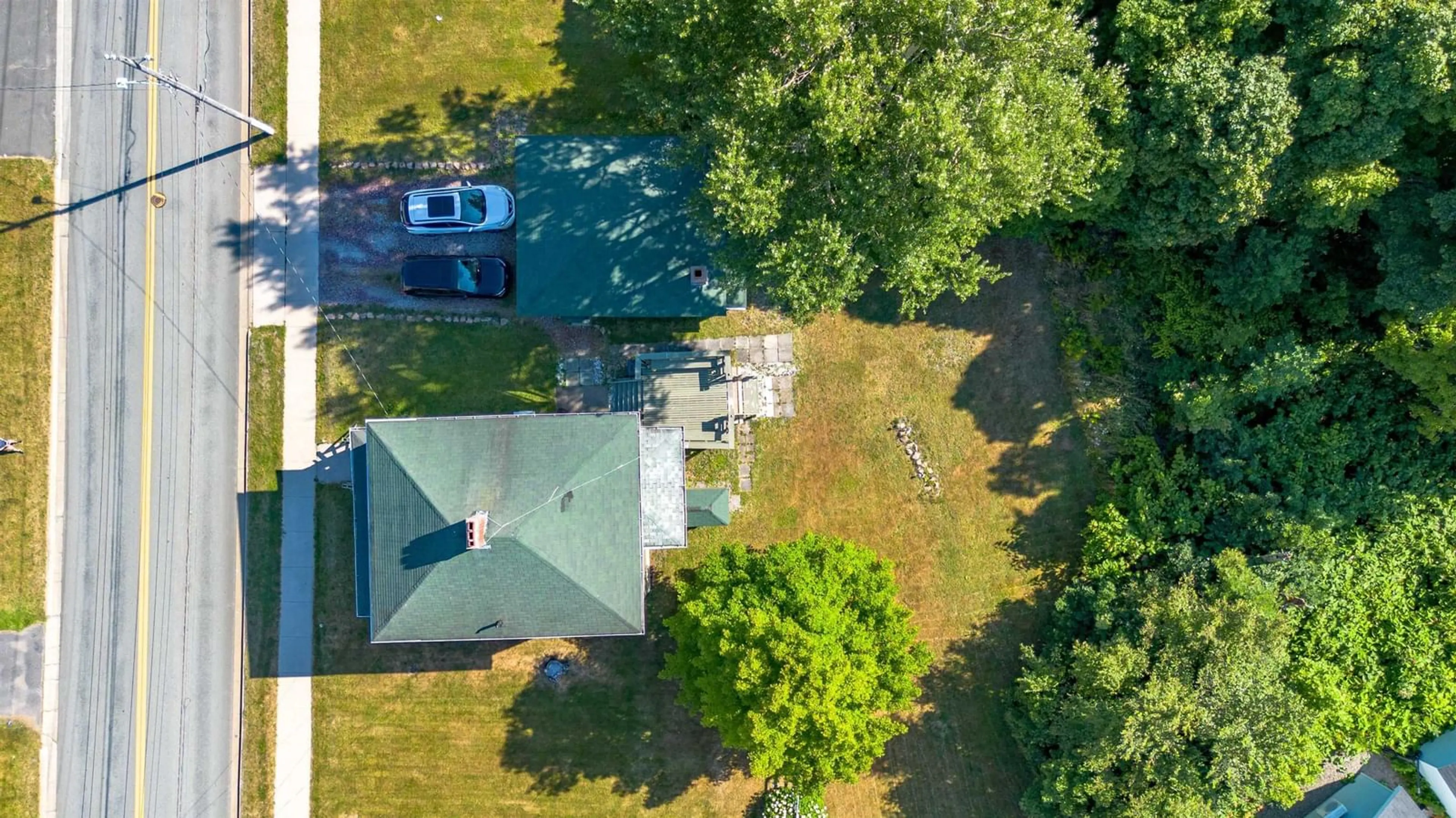 A pic from outside/outdoor area/front of a property/back of a property/a pic from drone, unknown for 279 King Edward St, Glace Bay Nova Scotia B1A 3W2