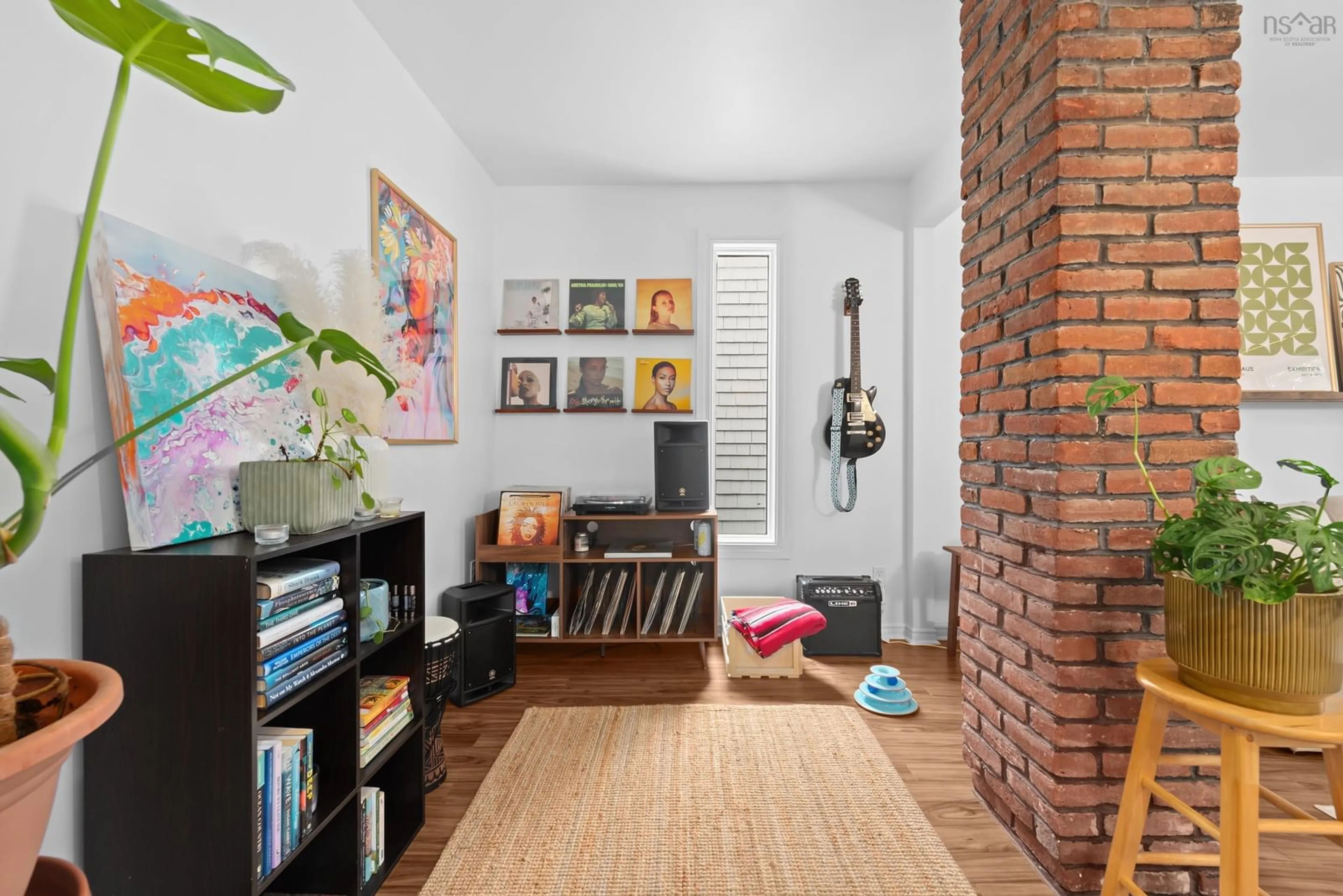 Indoor entryway for 6021 Charles St, Halifax Nova Scotia B3K 1K9