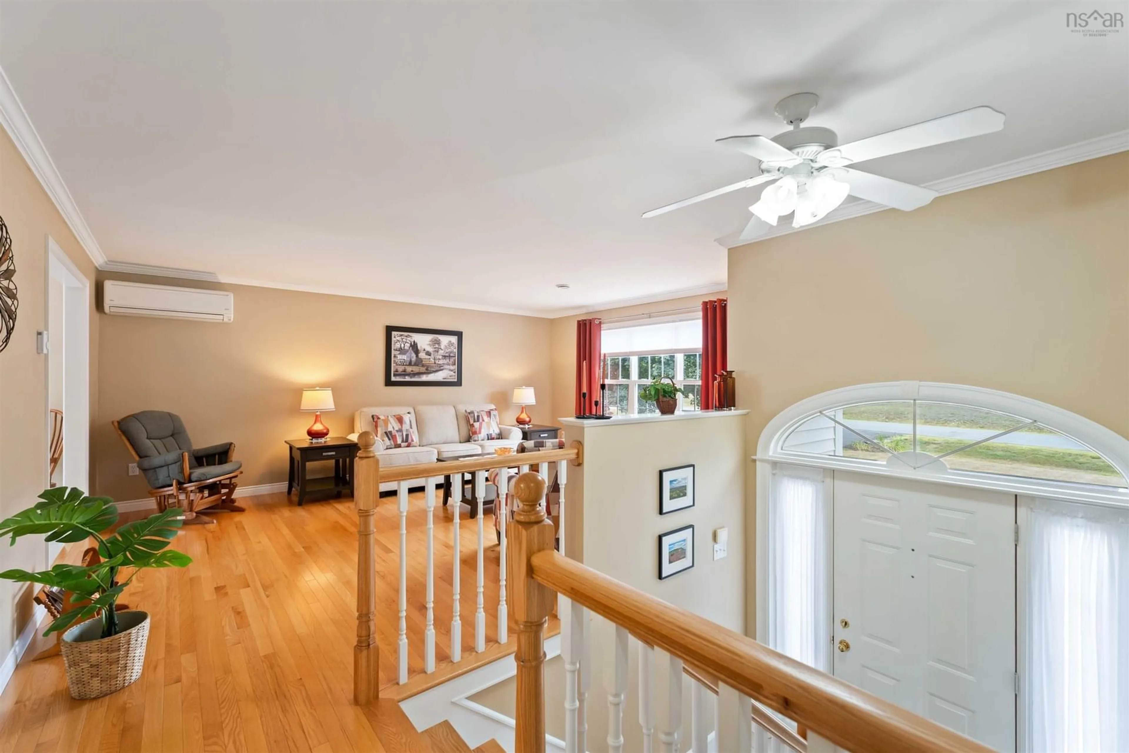 Indoor foyer for 2014 Langille Dr, Coldbrook Nova Scotia B4R 1C3