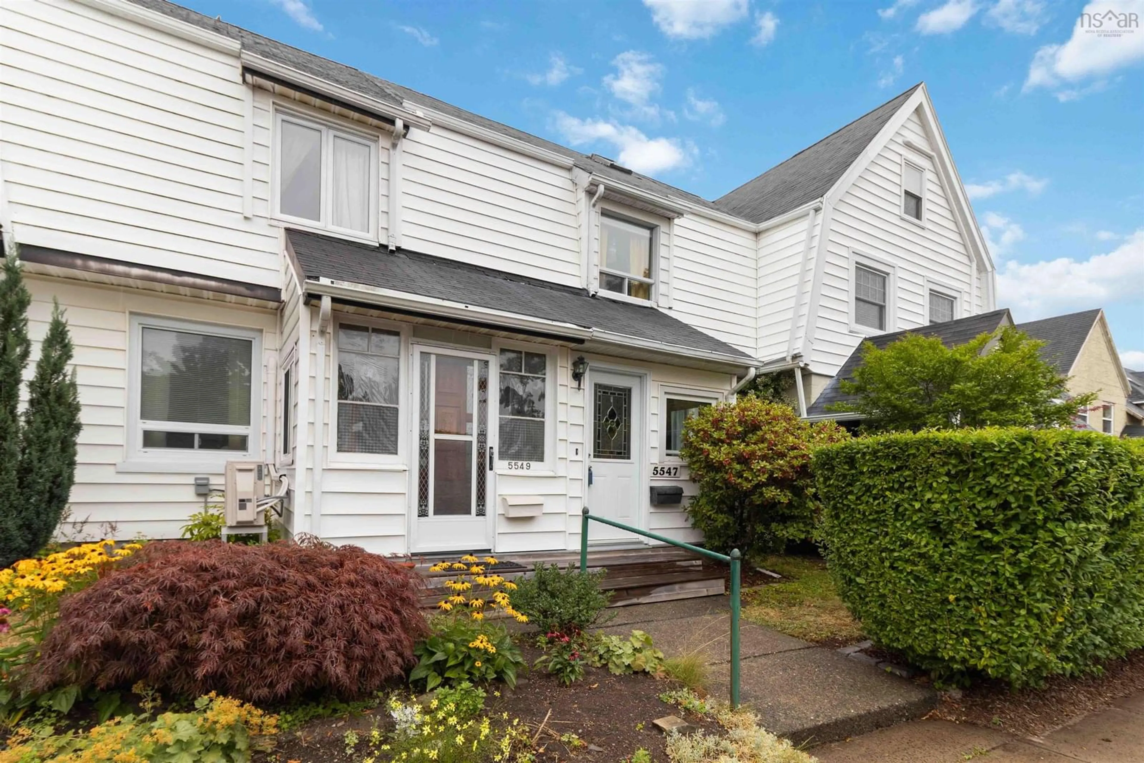 Home with vinyl exterior material, street for 5547 Cabot Pl, Halifax Nova Scotia B3K 2J6