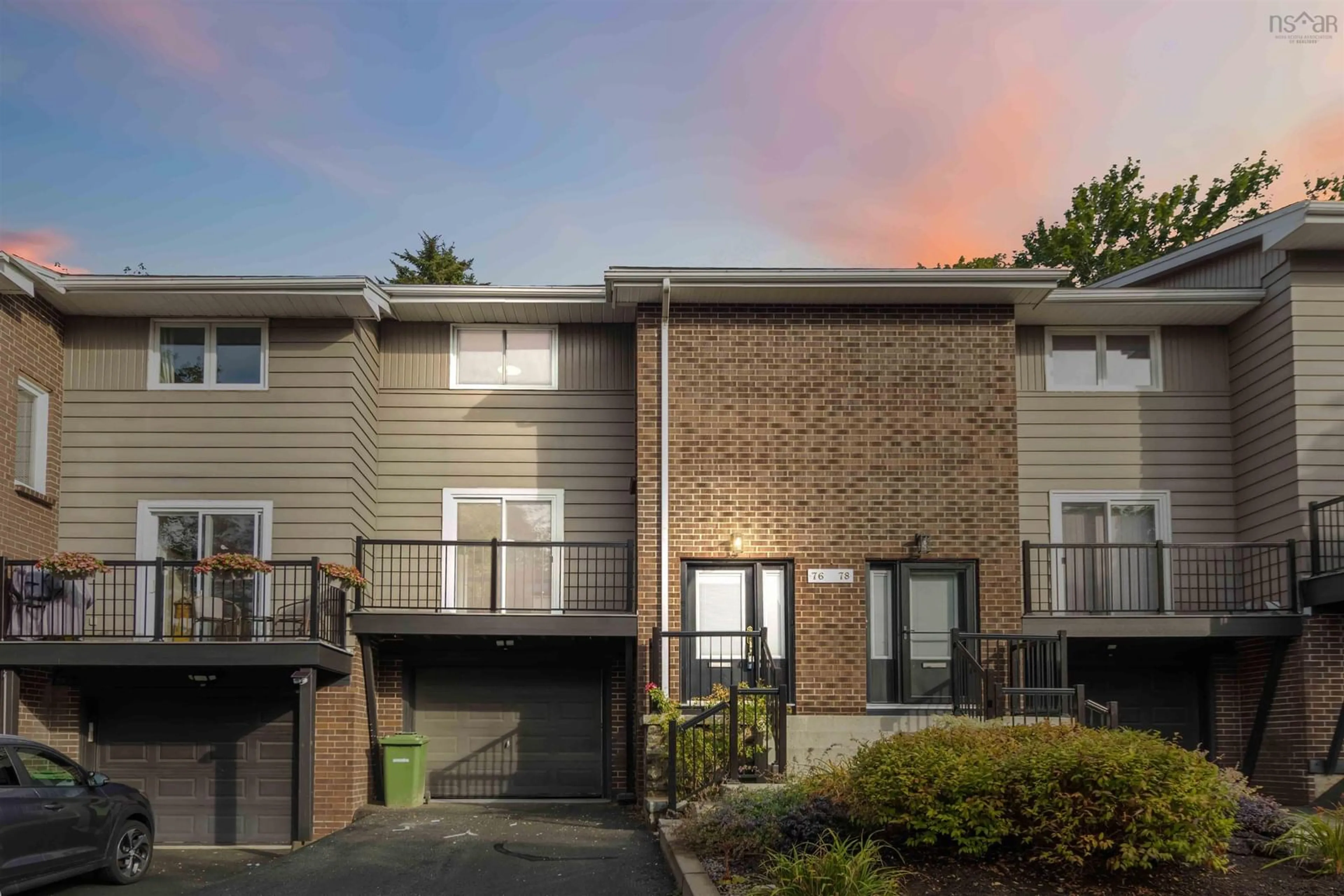 A pic from outside/outdoor area/front of a property/back of a property/a pic from drone, street for 76 Stoney Brook Court, Clayton Park Nova Scotia B3M 3J7