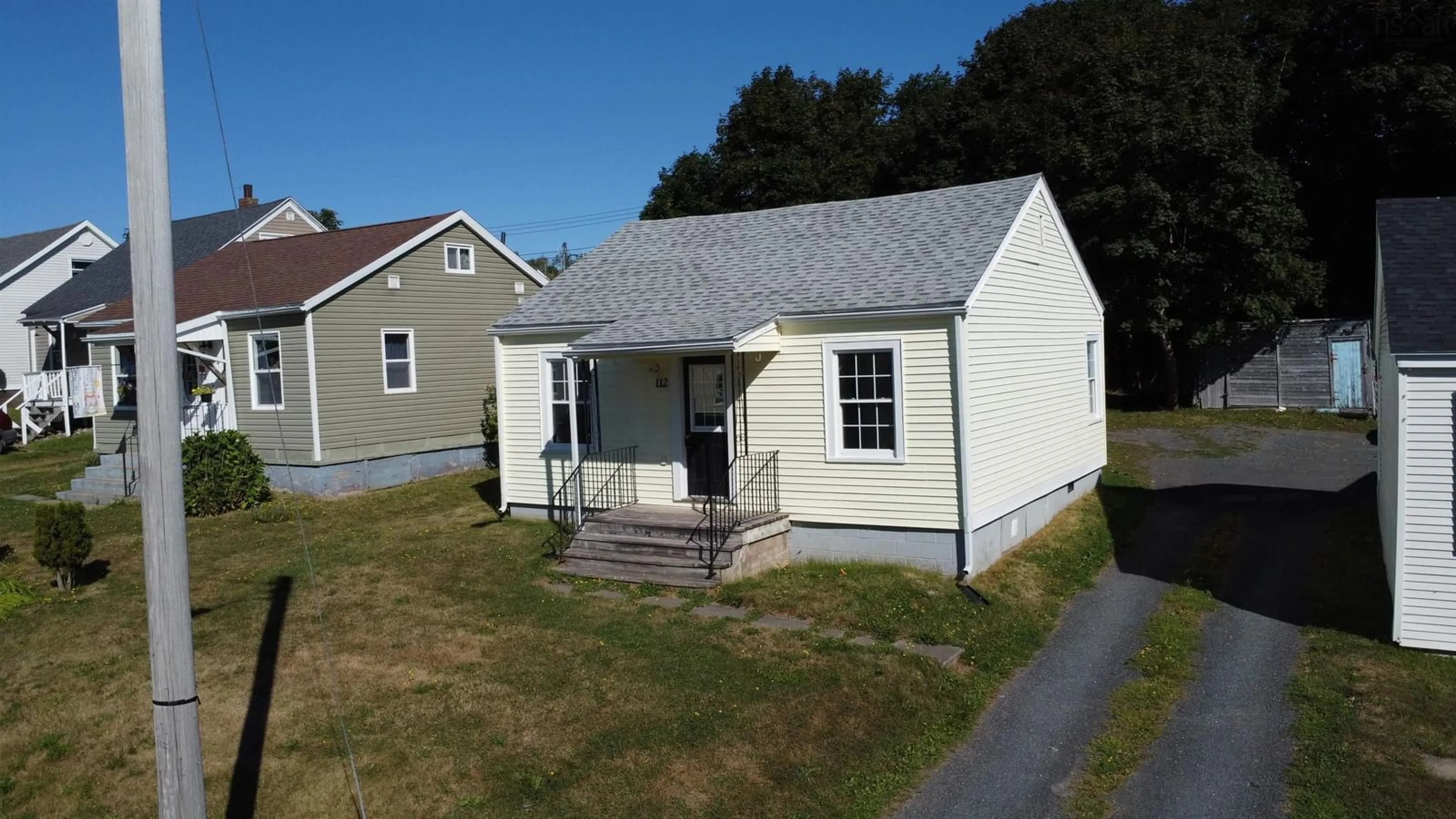 A pic from outside/outdoor area/front of a property/back of a property/a pic from drone, building for 112 Poplar St, Pictou Nova Scotia B0K 1H0