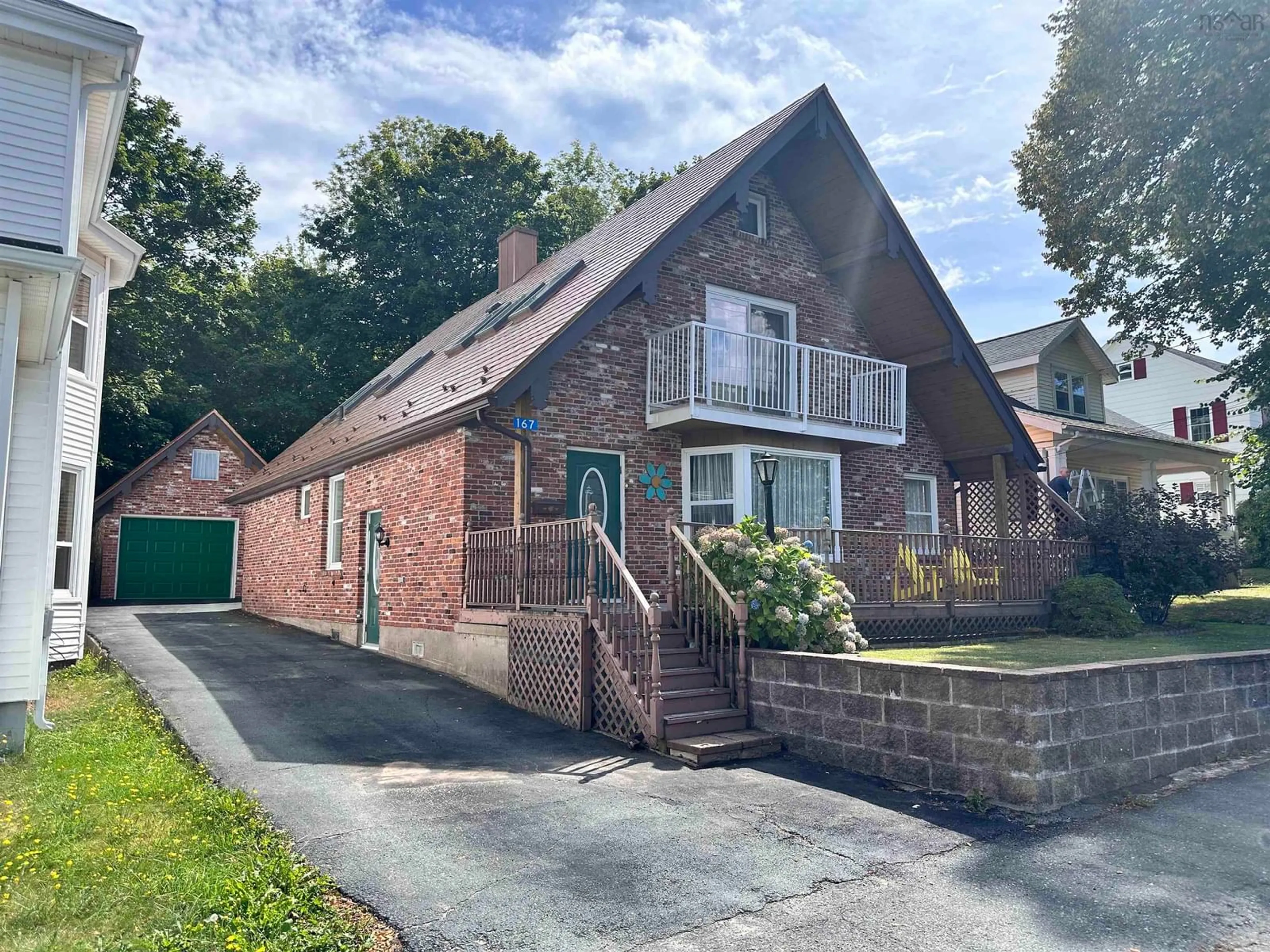 A pic from outside/outdoor area/front of a property/back of a property/a pic from drone, street for 167 Church St, Liverpool Nova Scotia B0T 1K0