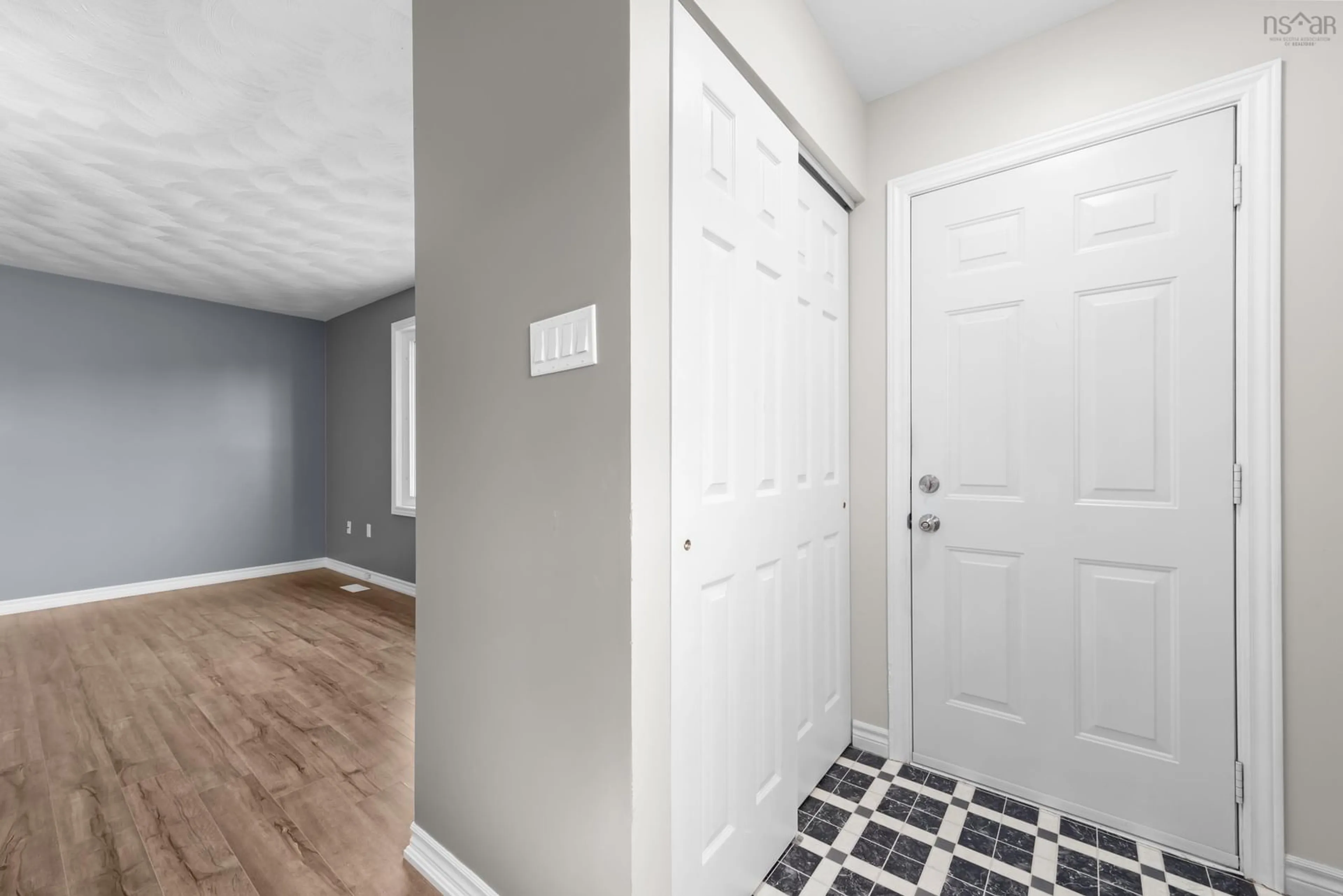 Indoor entryway for 337 Astral Dr, Cole Harbour Nova Scotia B2V 1P4
