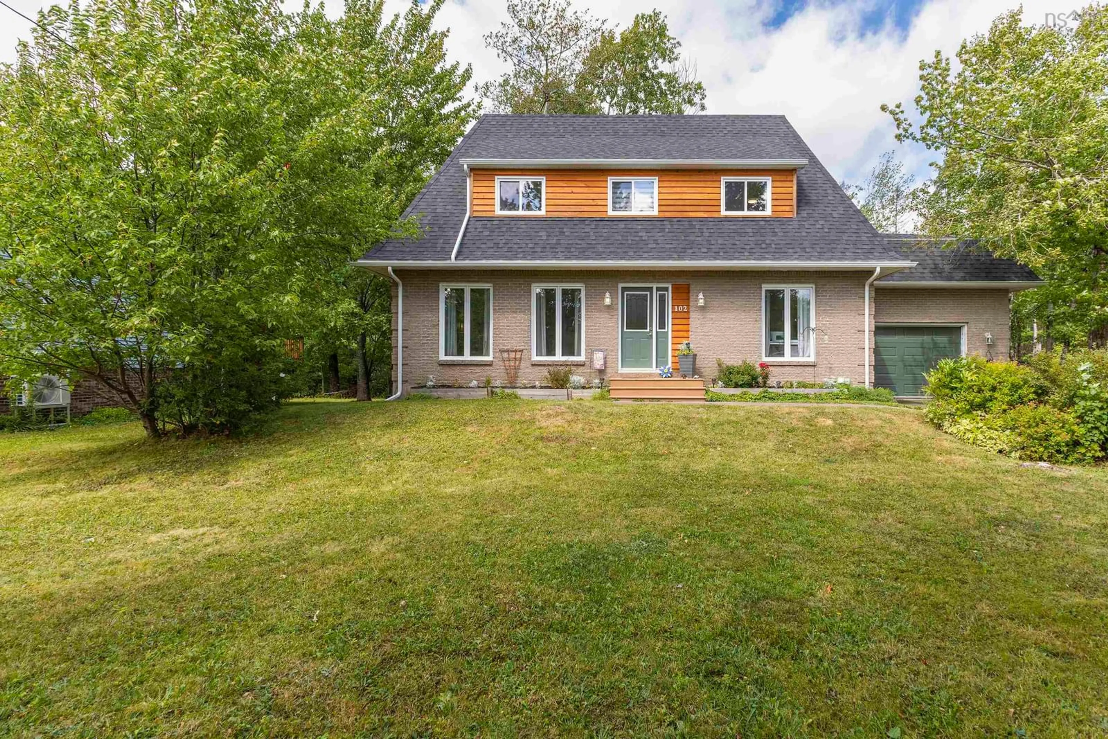 Unknown for 102 Juniper Street, Stellarton Nova Scotia B0K 1S0