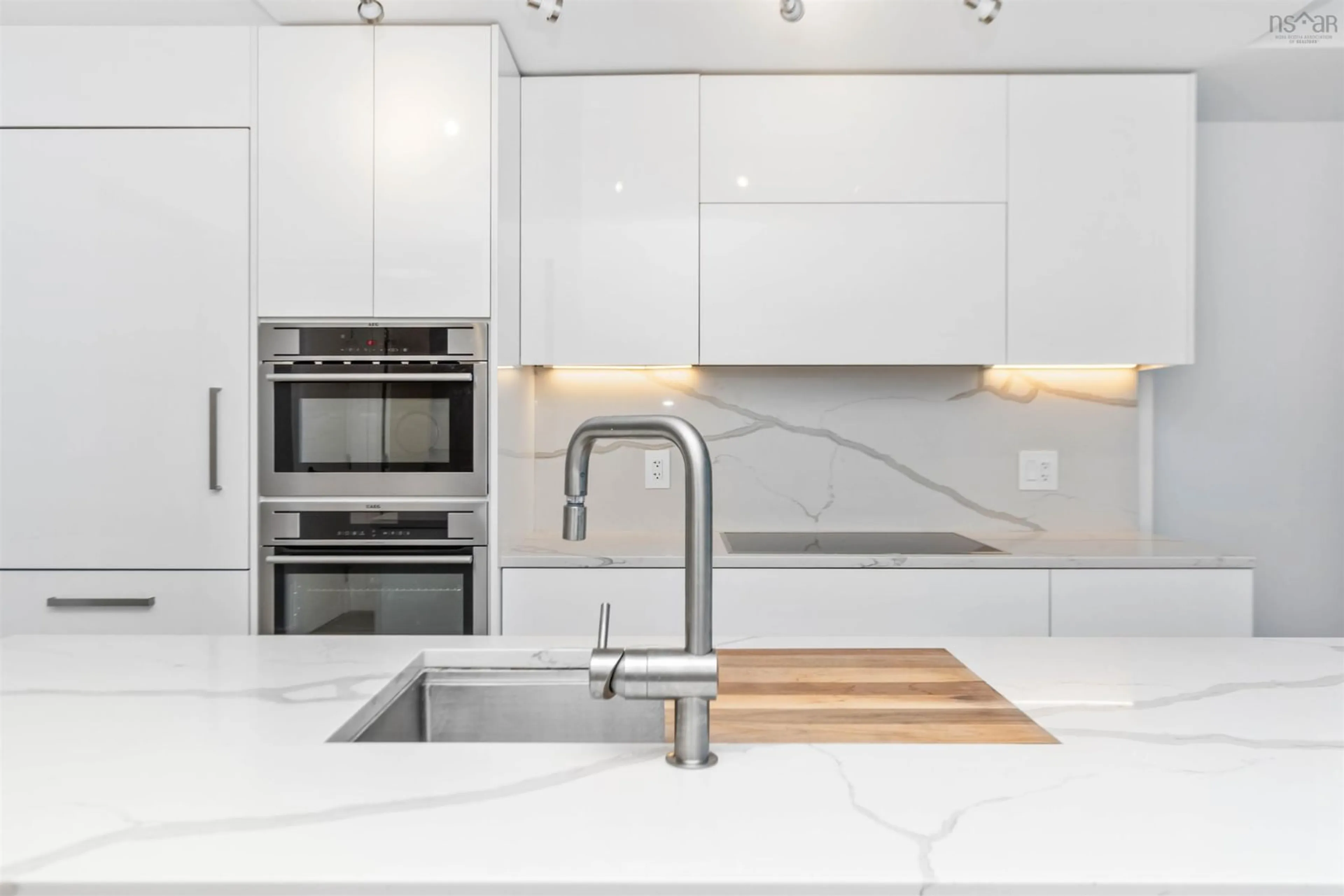 Contemporary kitchen, ceramic/tile floor for 1650 Granville St #1601, Halifax Nova Scotia B3J 0E1