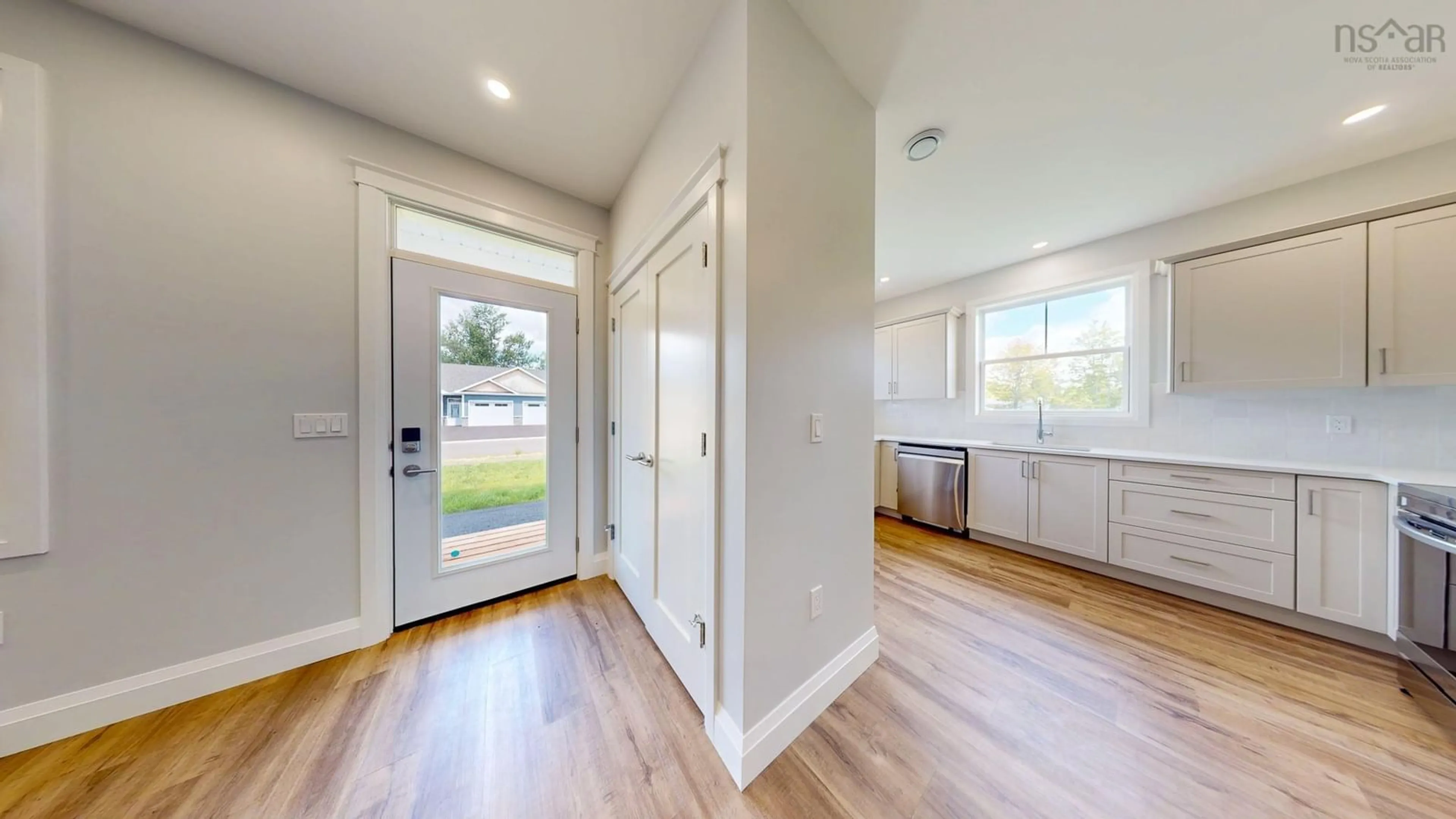 Indoor entryway for 14 Gala Dr #16A, Berwick Nova Scotia B0P 1E0