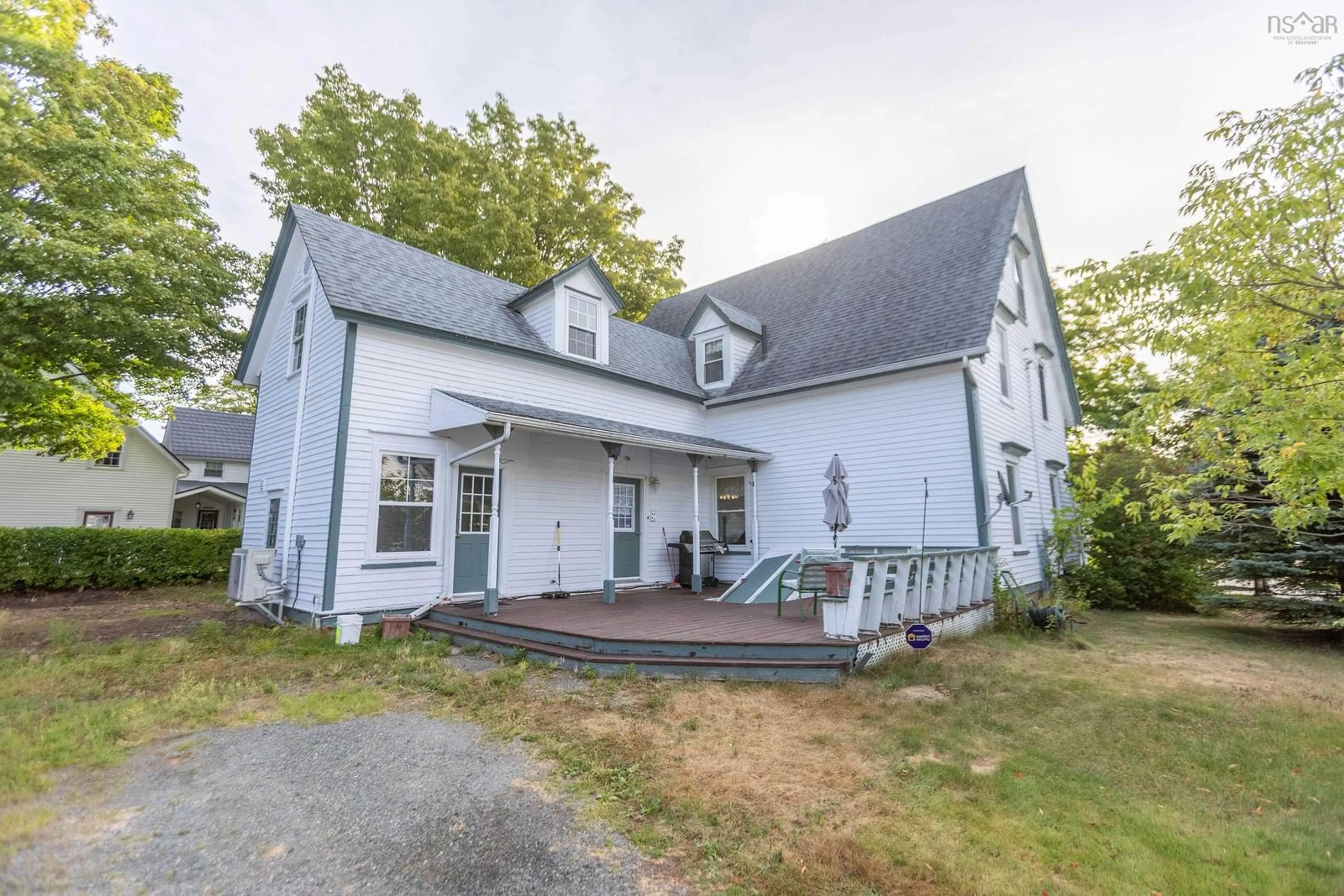 A pic from outside/outdoor area/front of a property/back of a property/a pic from drone, street for 109 Jackson St, Oxford Nova Scotia B0M 1P0