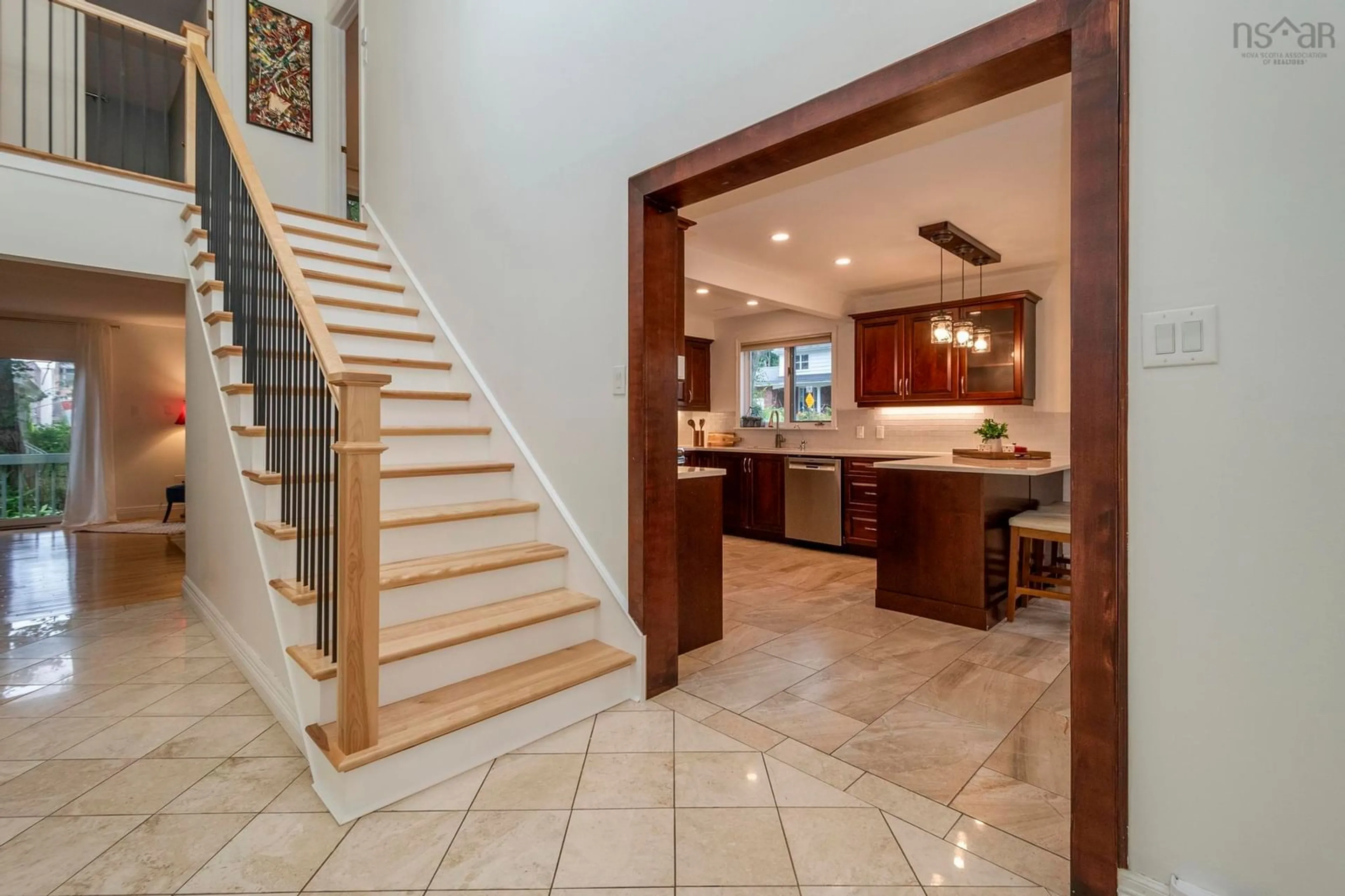 Indoor entryway for 5905 Bilton Lane, Halifax Nova Scotia B3H 4M3