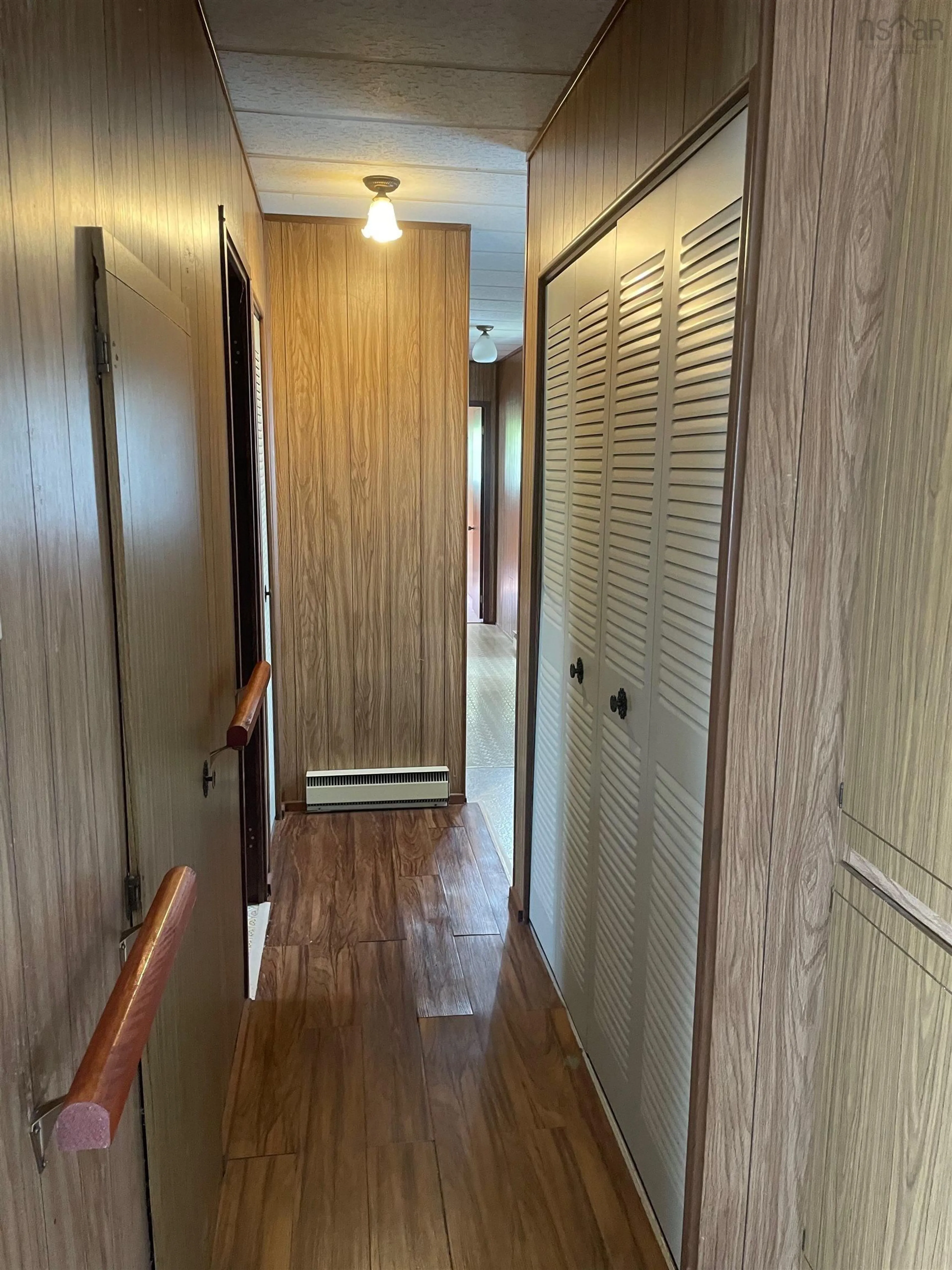 Indoor foyer for 20 5824 Rd, Riverton Nova Scotia B0K 1S0