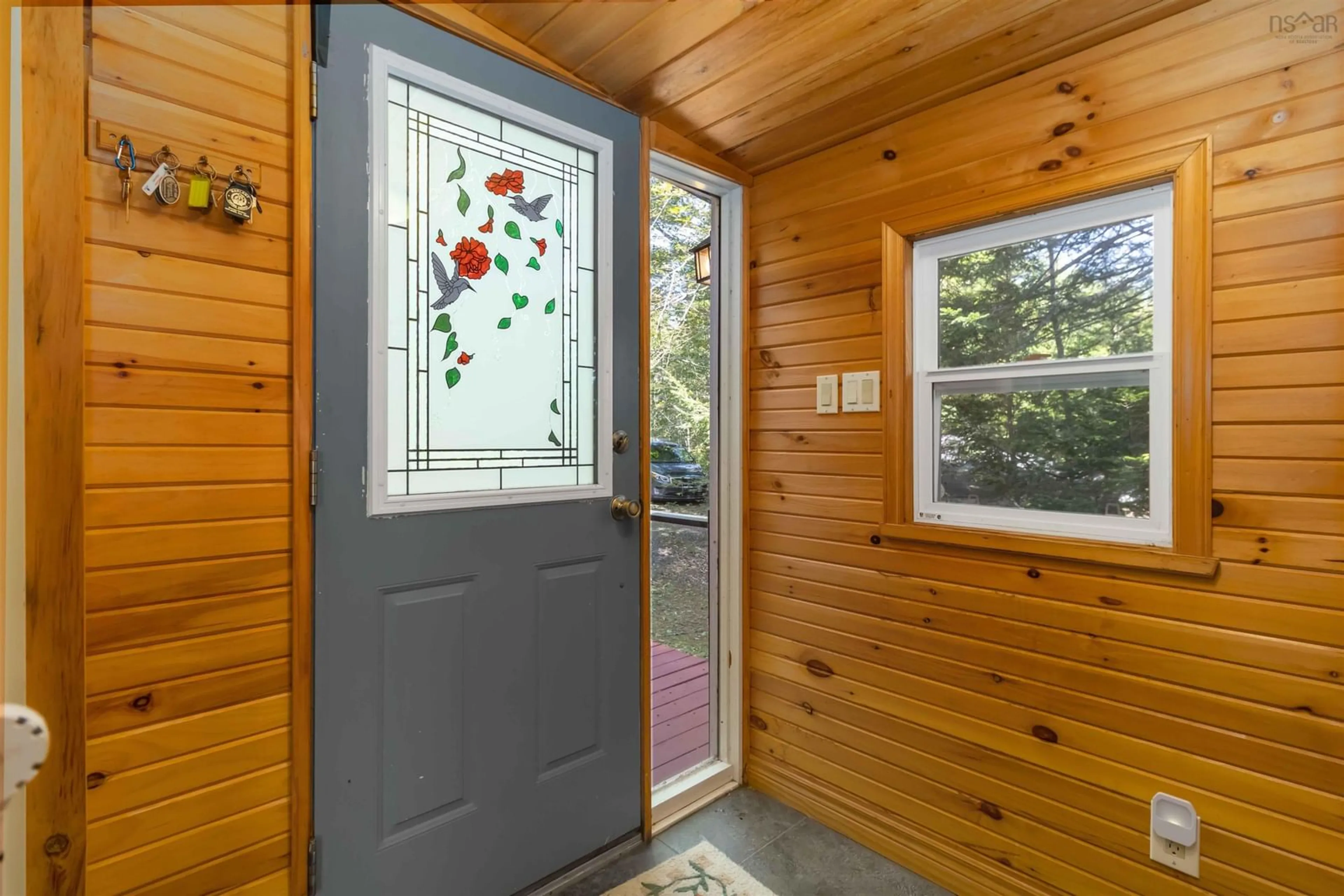 Indoor entryway for 69 Blue Jay Rd, Molega Lake Nova Scotia B4V 2W5