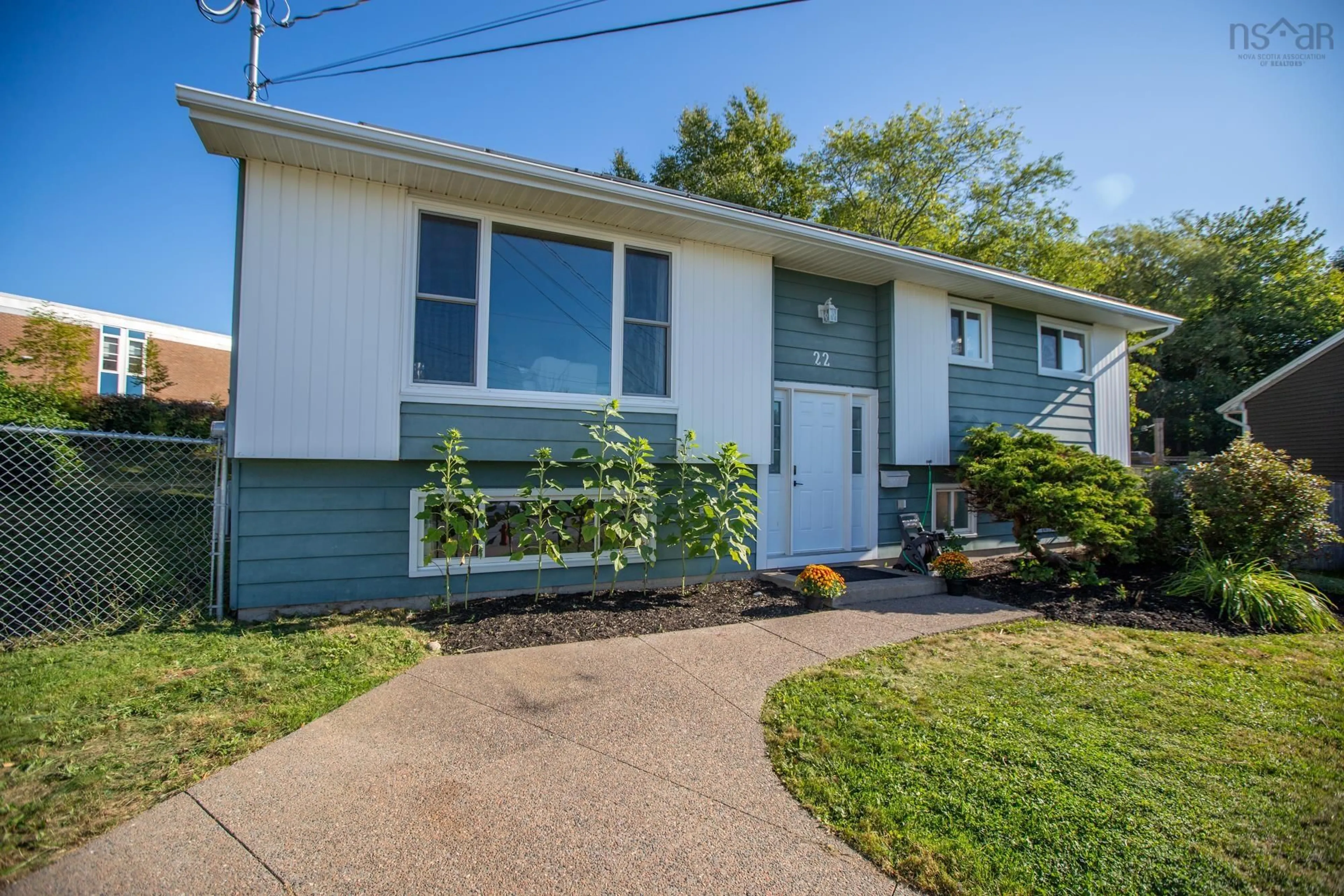 Home with vinyl exterior material, street for 22 Irvin Cross Place Pl, Dartmouth Nova Scotia B2W 3Y9