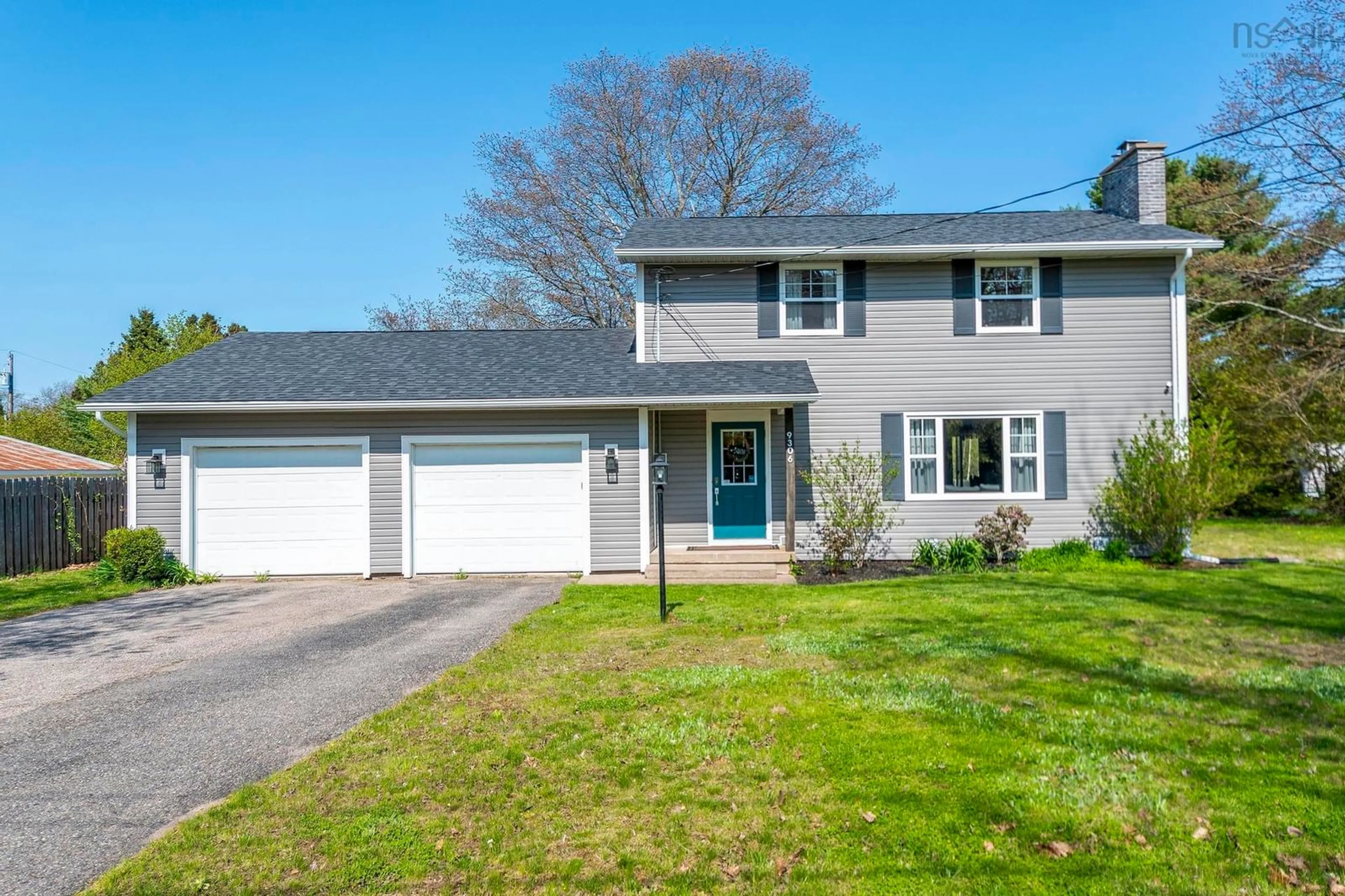 Home with vinyl exterior material, street for 9306 Highway 10, Nictaux Nova Scotia B0S 1P0