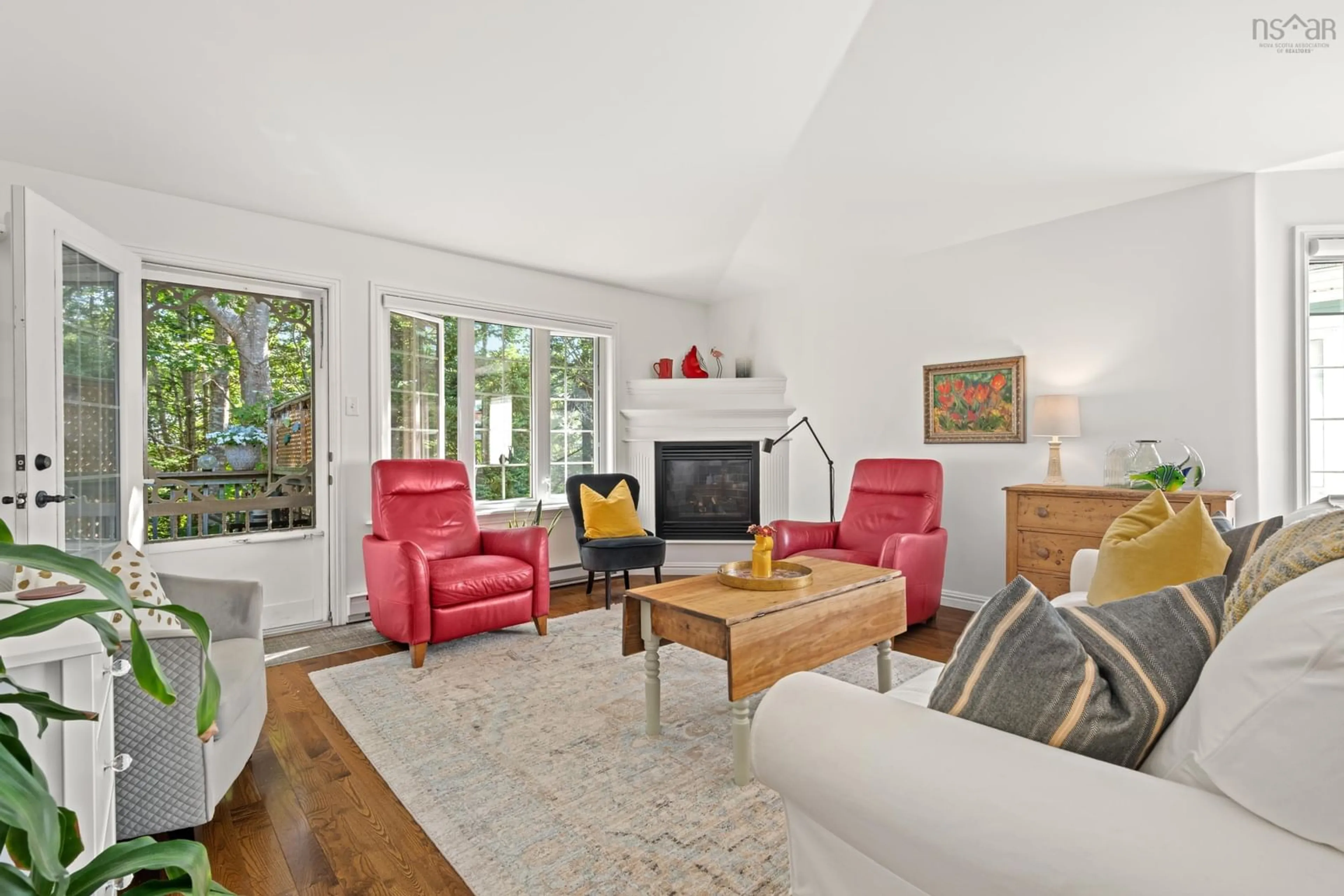 Living room with furniture, unknown for 58 Millennium Dr, Chester Nova Scotia B0J 1J0
