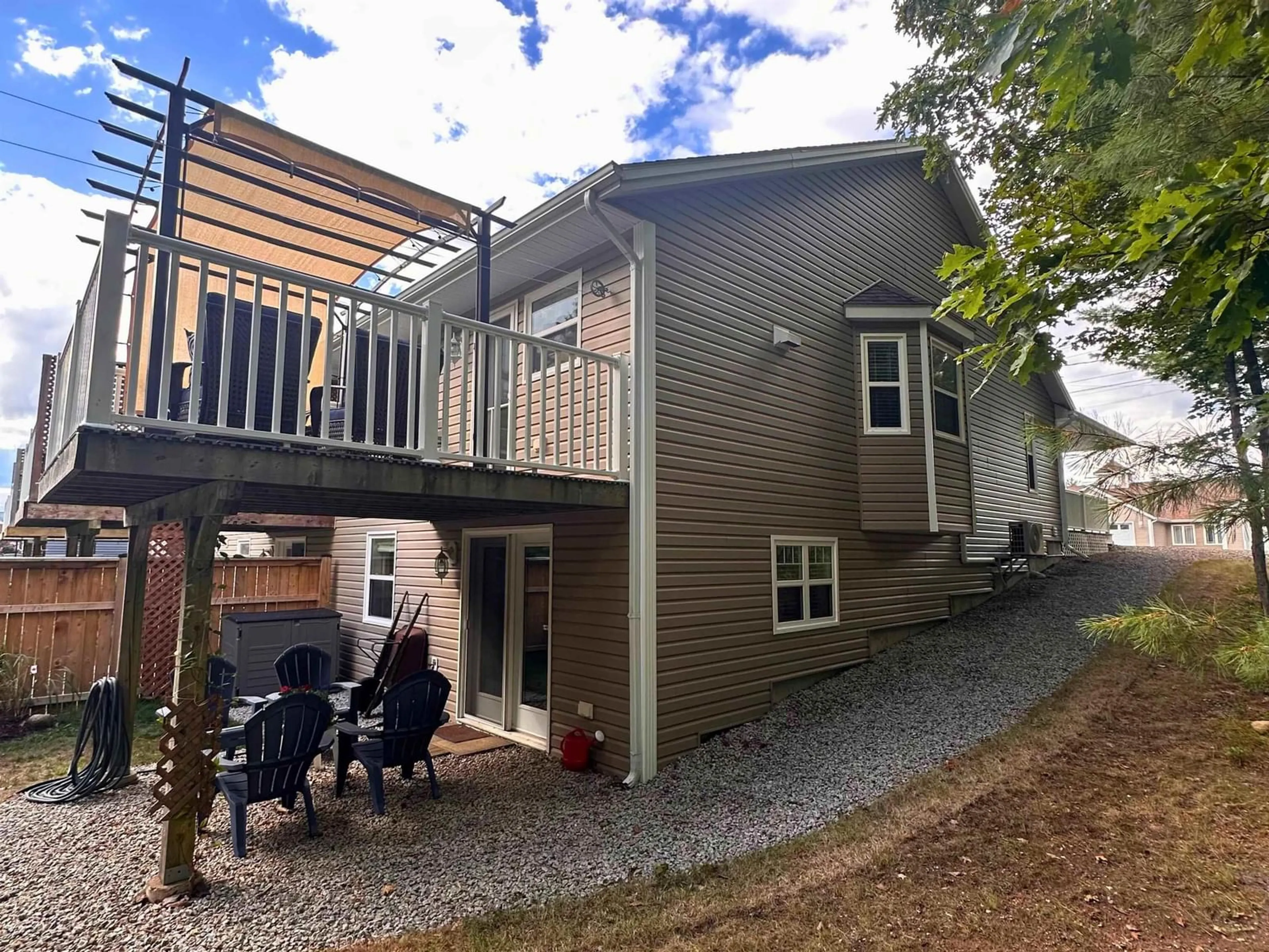 Unknown for 96 Etna St, Bridgewater Nova Scotia B4V 8Z4