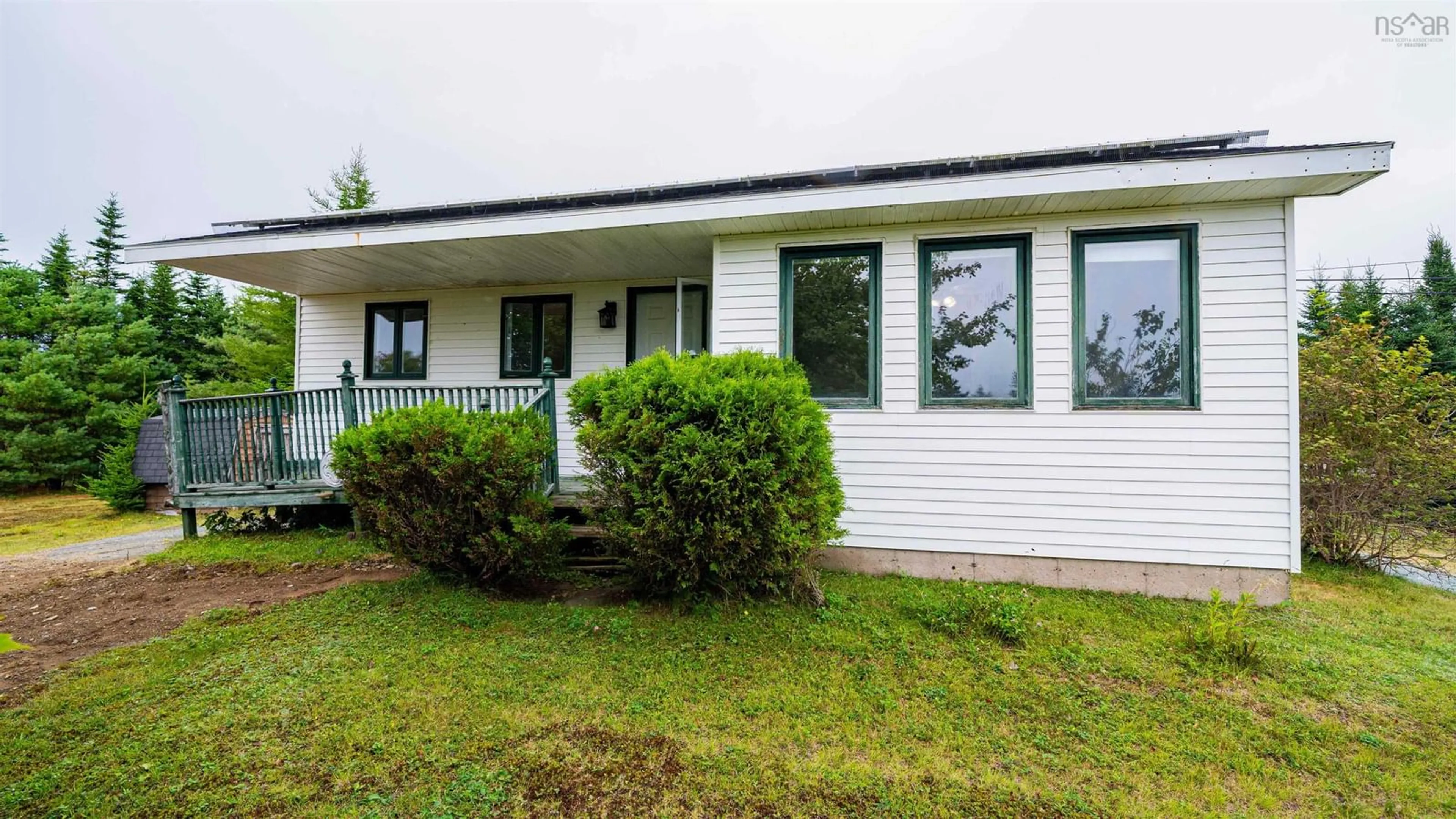 Home with vinyl exterior material, building for 111 Myers Point Rd, Head Of Jeddore Nova Scotia B0J 1P0