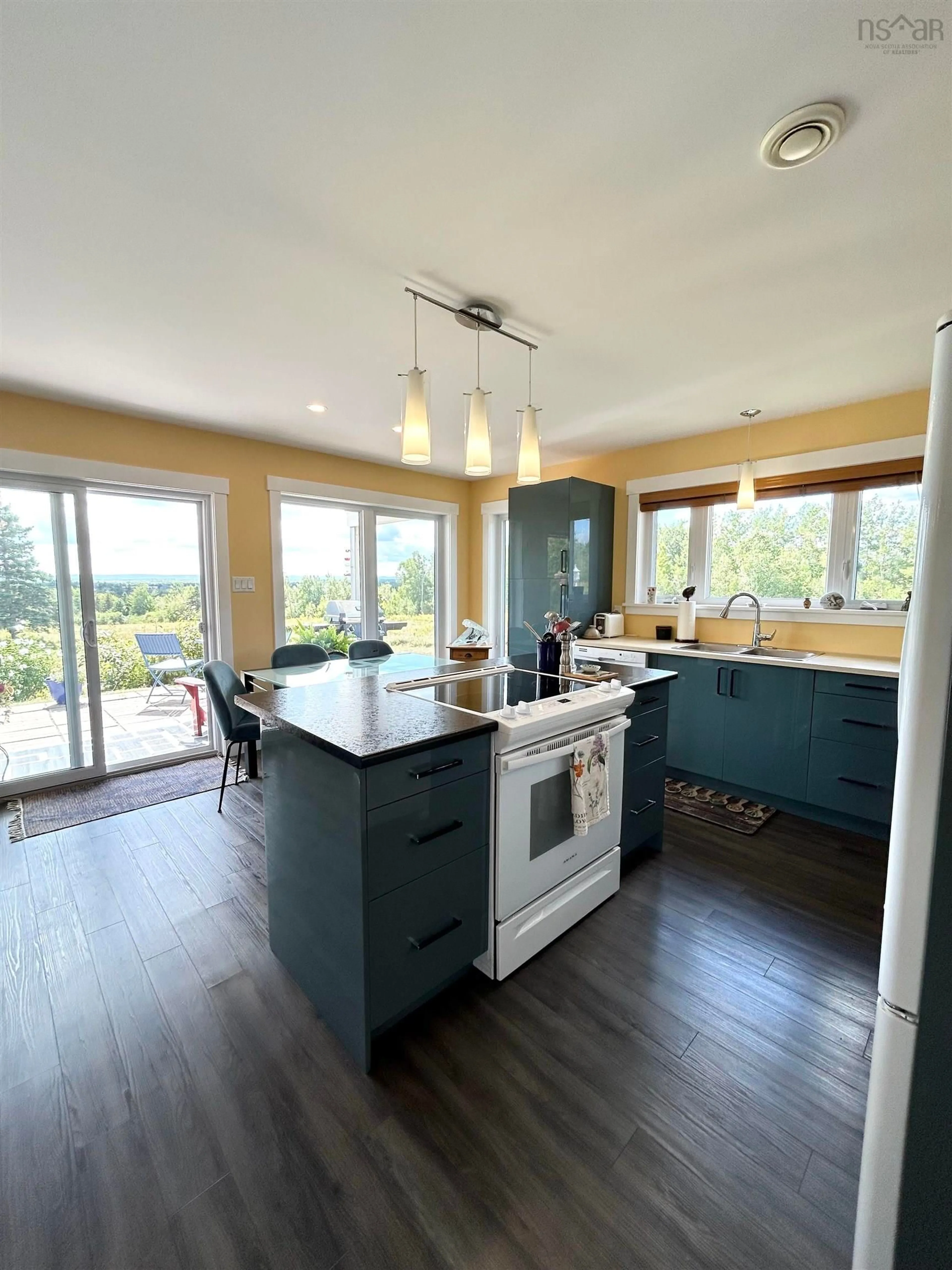 Open concept kitchen, unknown for 2080 Malagash Rd, Malagash Nova Scotia B0K 1G0