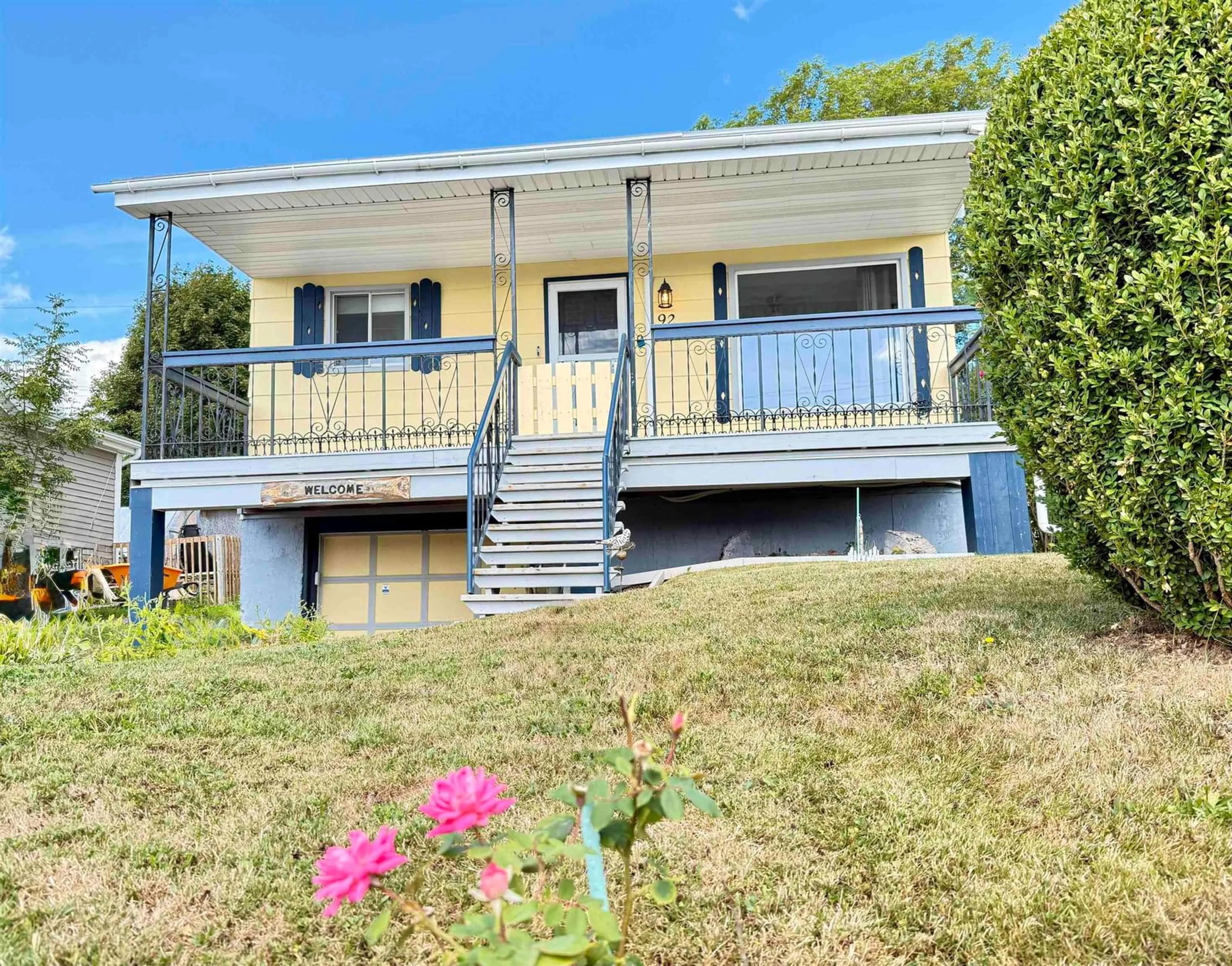 A pic from outside/outdoor area/front of a property/back of a property/a pic from drone, unknown for 92 Chestnut Street, Pictou Nova Scotia B0K 1H0