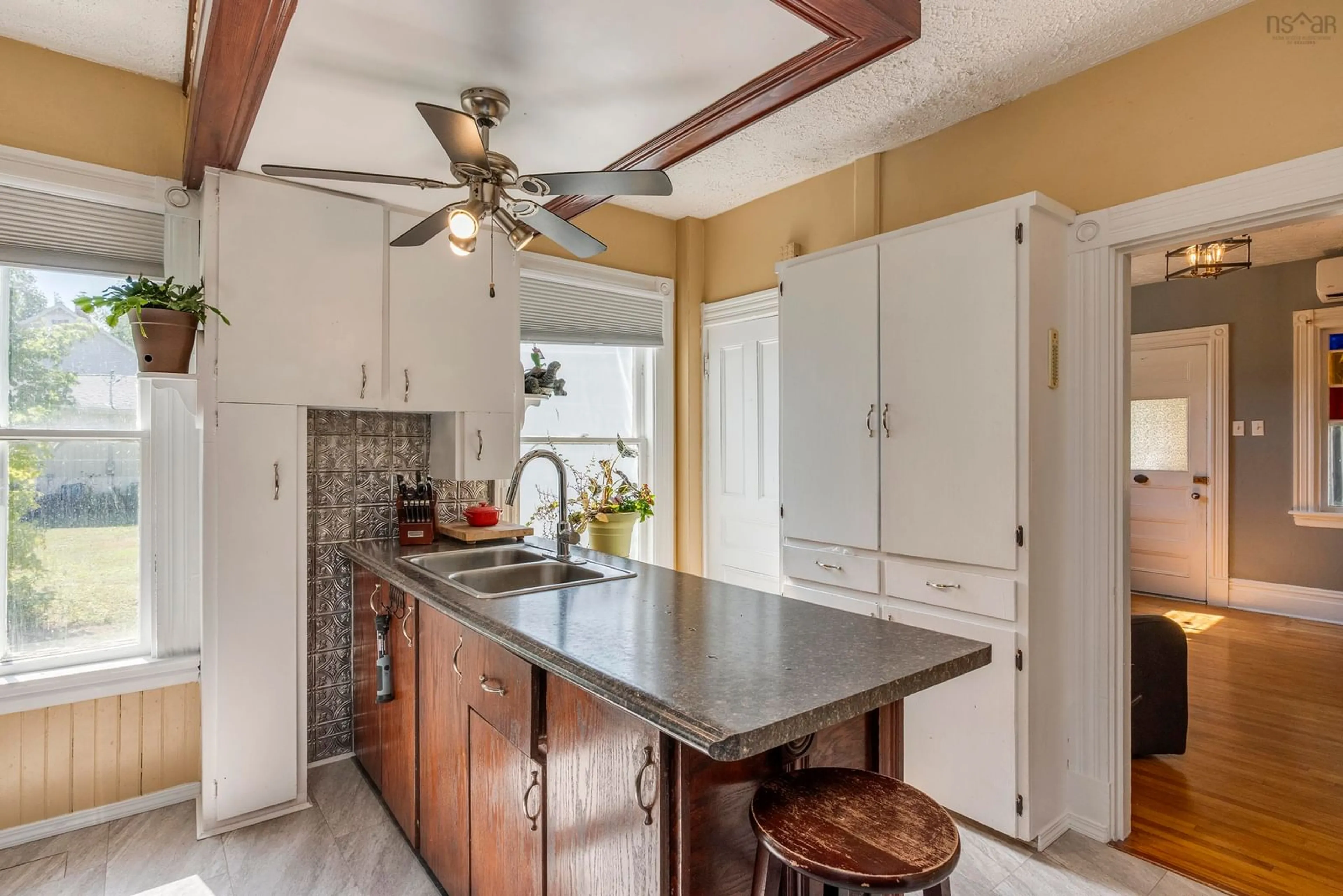 Standard kitchen, ceramic/tile floor for 188 Main St, Middleton Nova Scotia B0S 1P0