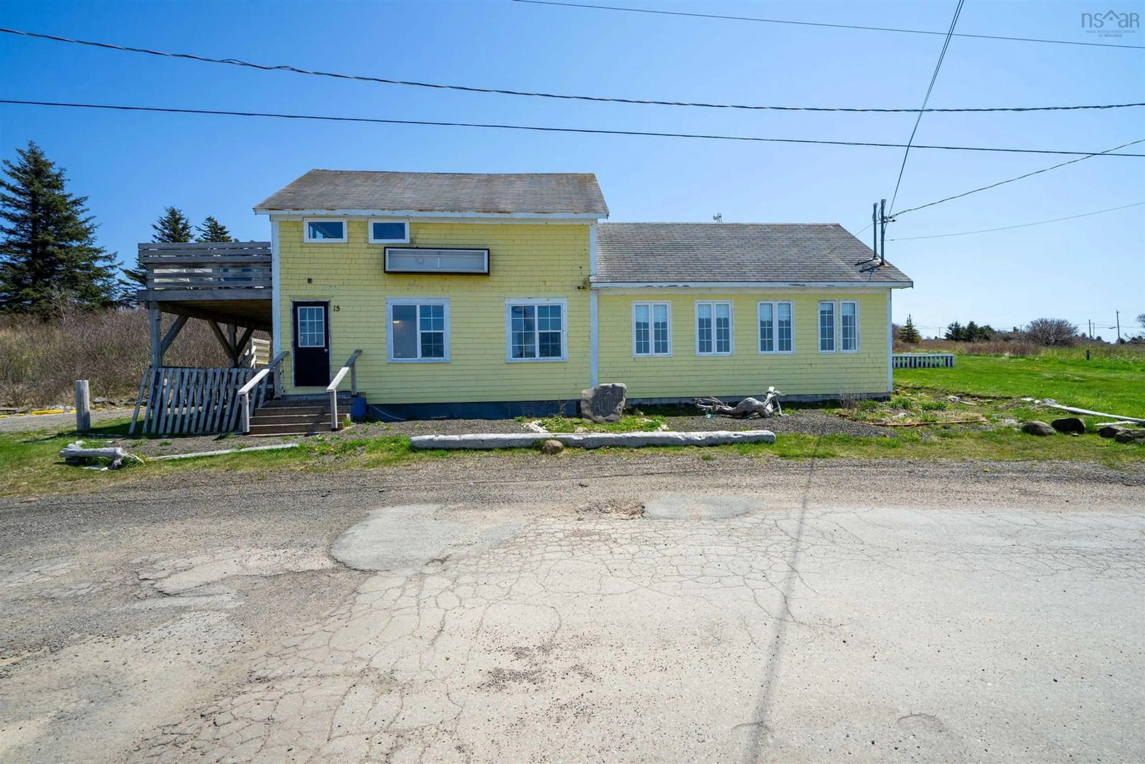 A pic from outside/outdoor area/front of a property/back of a property/a pic from drone, building for 15 Highway 217, Freeport Nova Scotia B0V 1B0