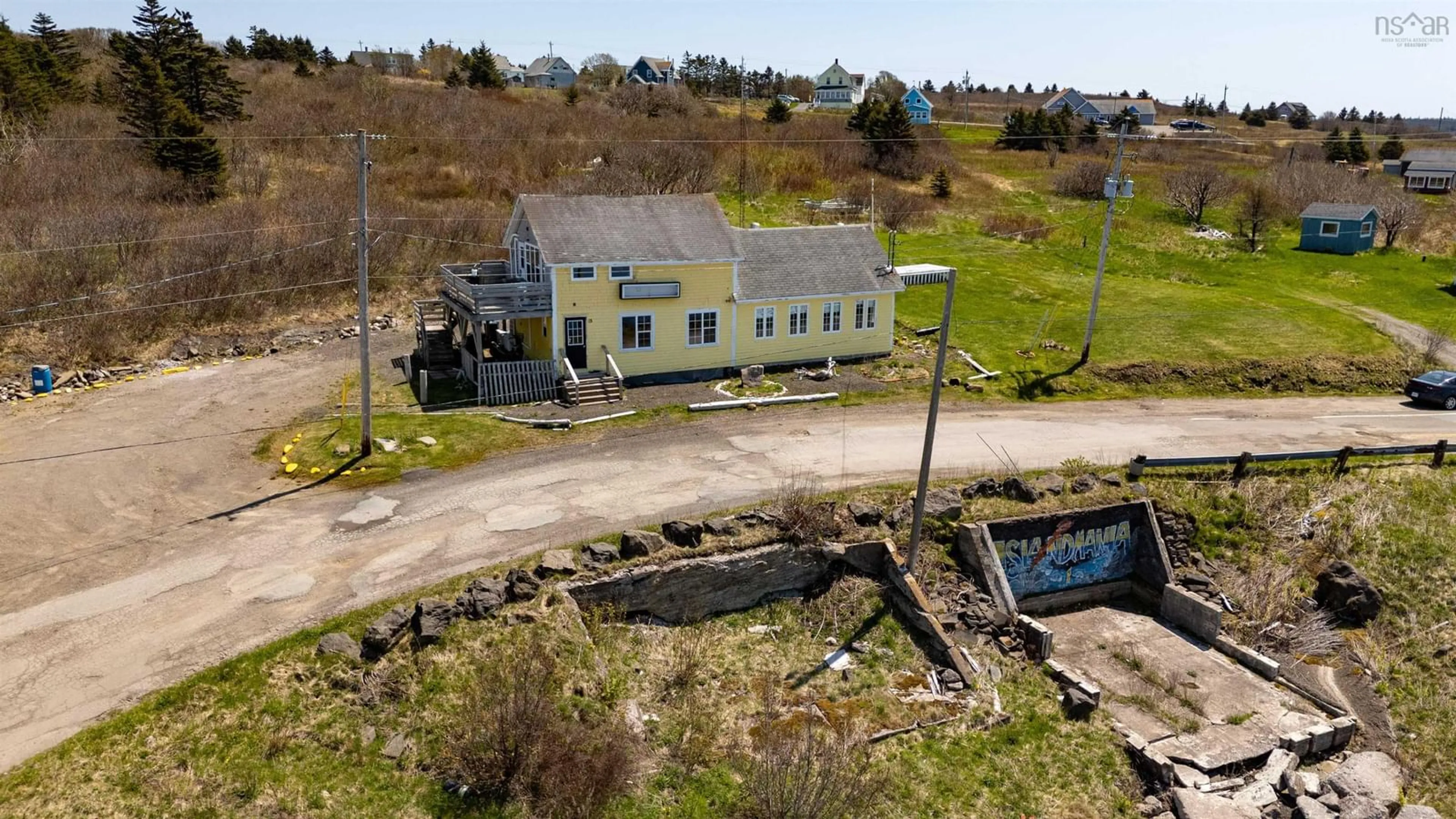 A pic from outside/outdoor area/front of a property/back of a property/a pic from drone, building for 15 Highway 217, Freeport Nova Scotia B0V 1B0