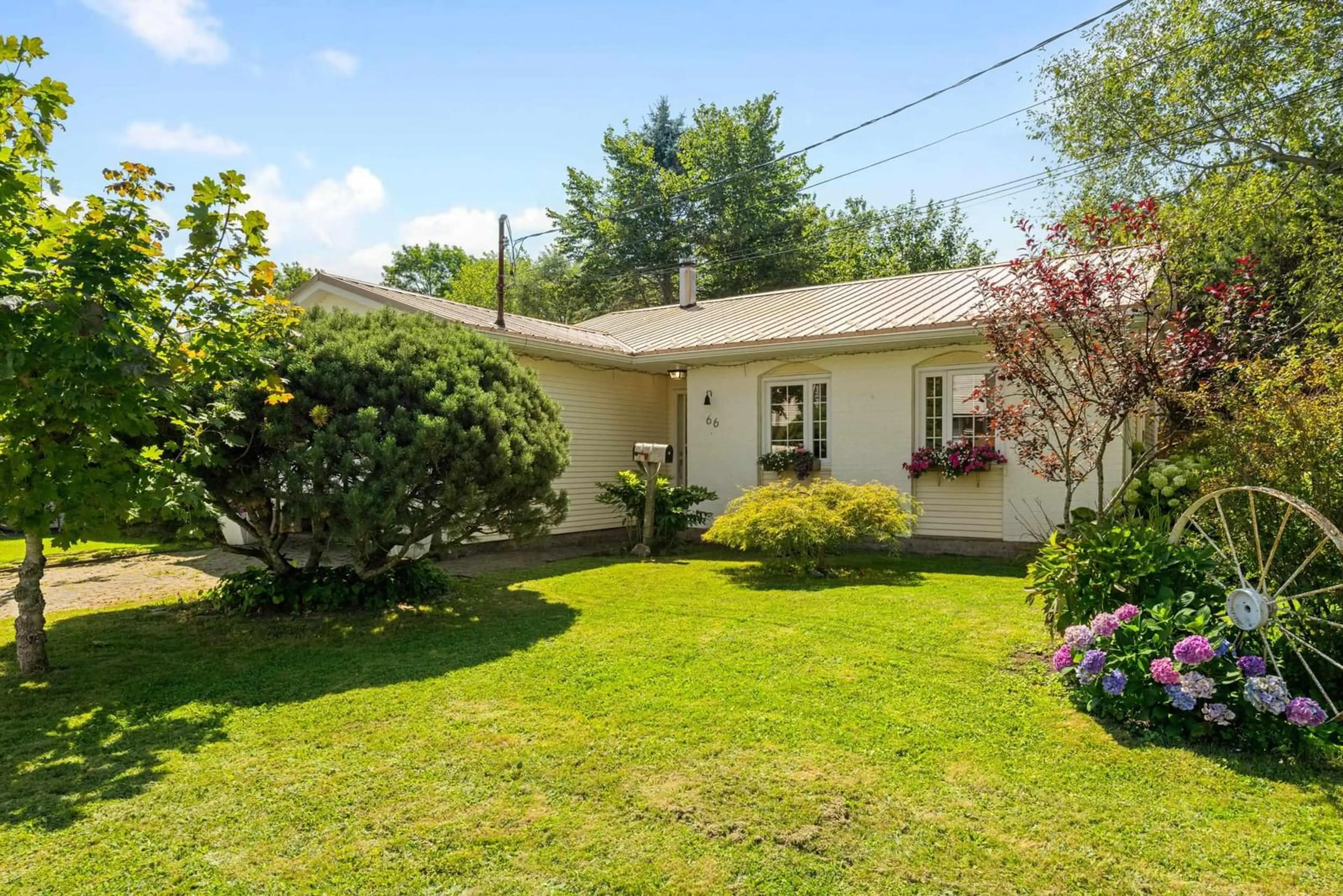 Patio, street for 66 Circassion Dr, Cole Harbour Nova Scotia B2W 4N3