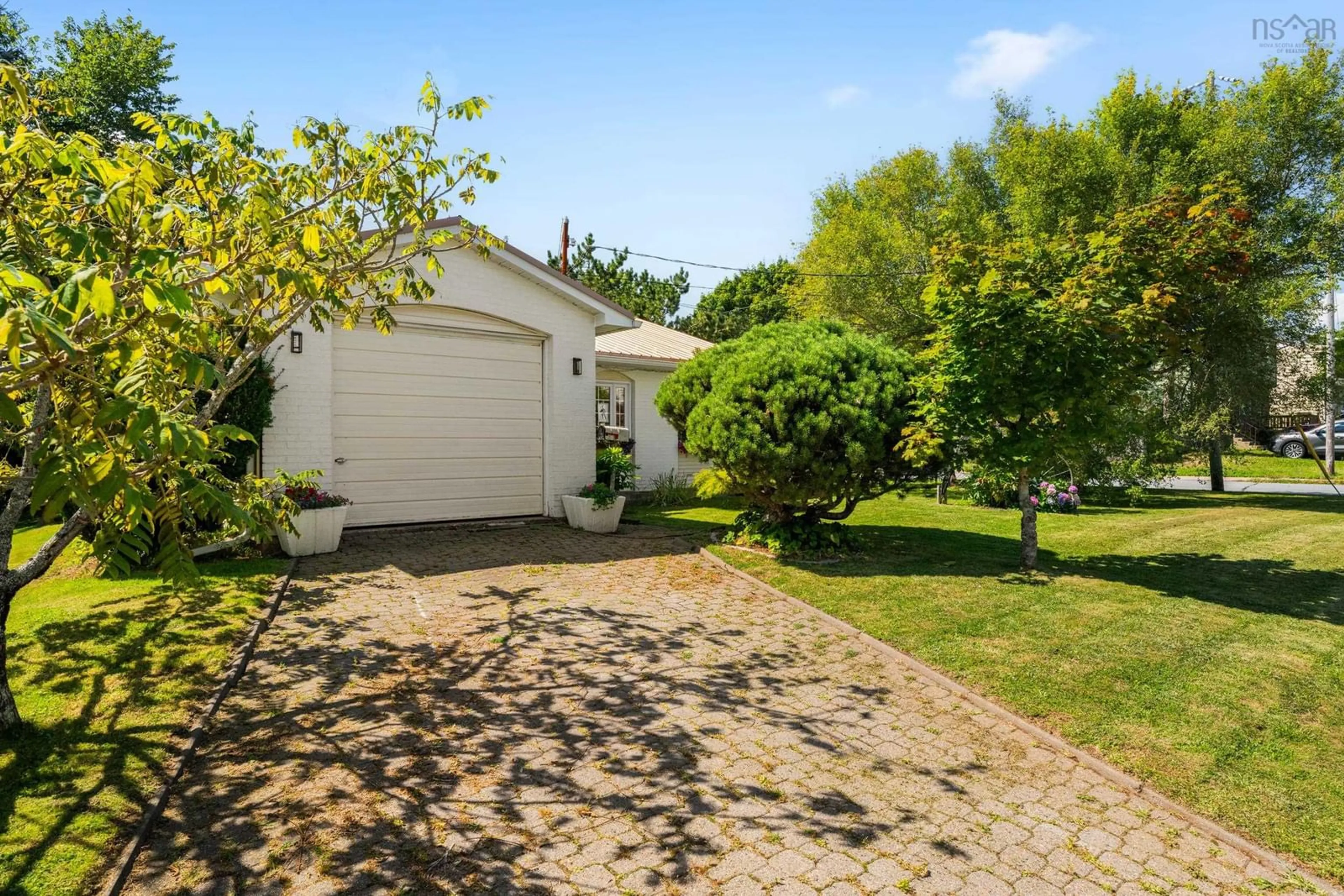 A pic from outside/outdoor area/front of a property/back of a property/a pic from drone, street for 66 Circassion Dr, Cole Harbour Nova Scotia B2W 4N3