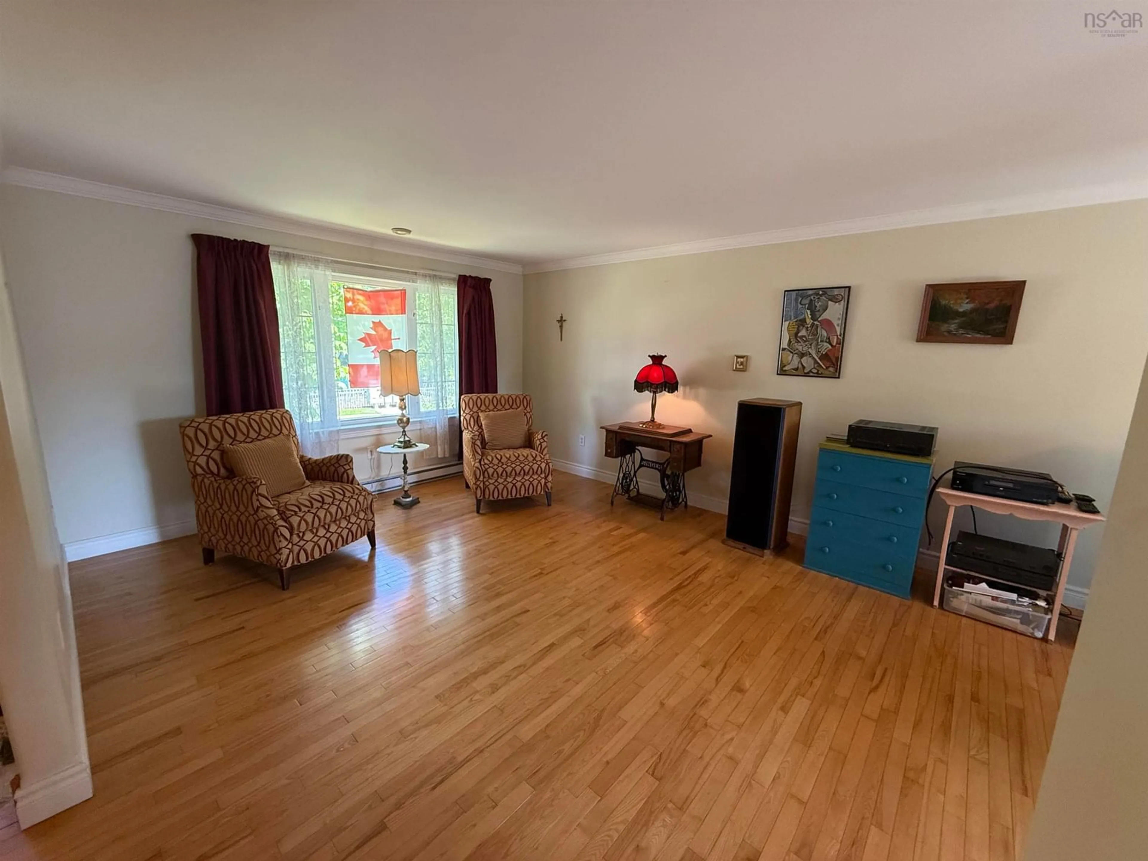 A pic of a room for 3 Fury Dr, Dartmouth Nova Scotia B3A 4Y1